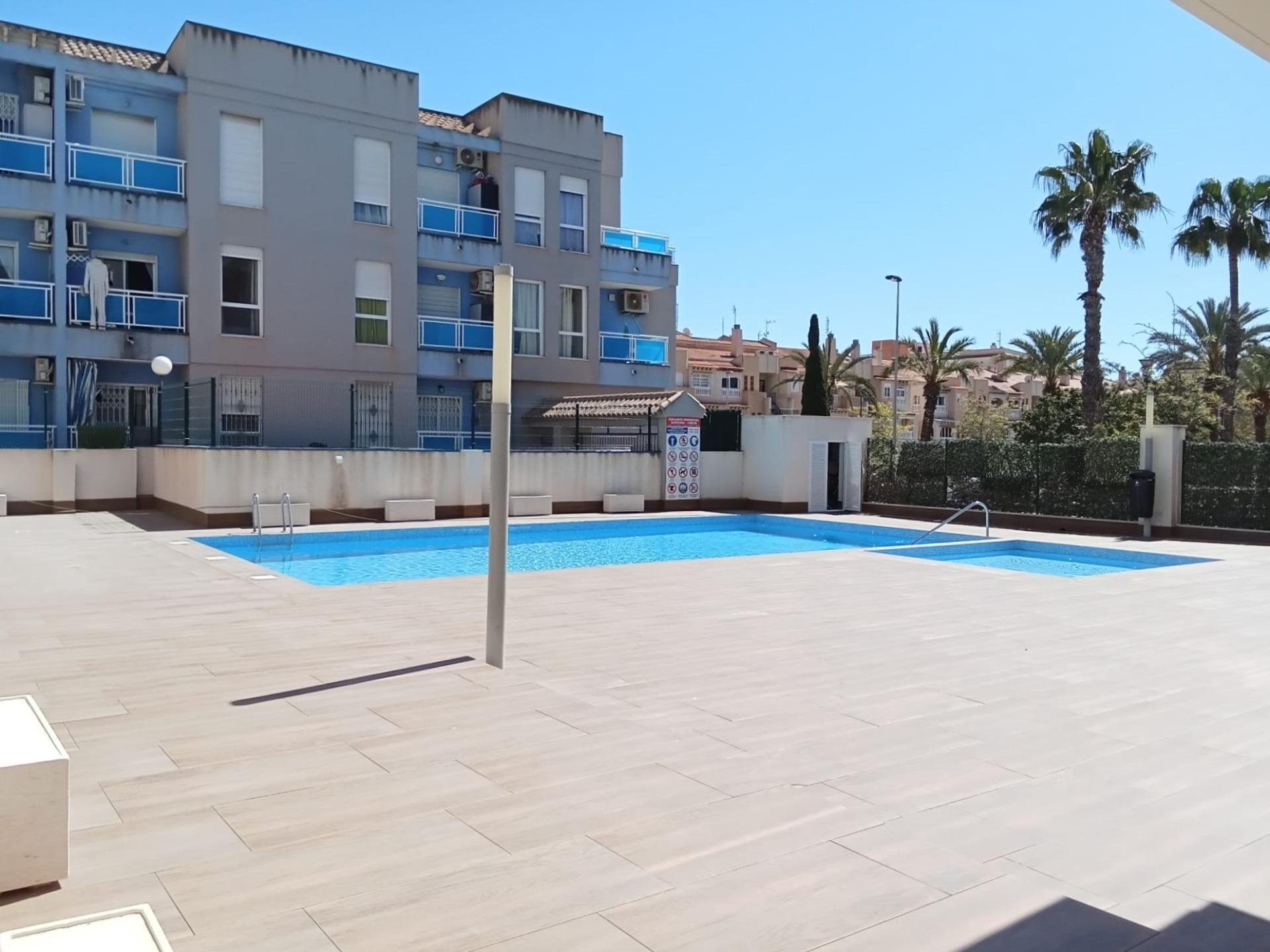 Appartamento a Torrevieja, Alicante, Spagna 1 camera da letto, 53 mq. N° 189067