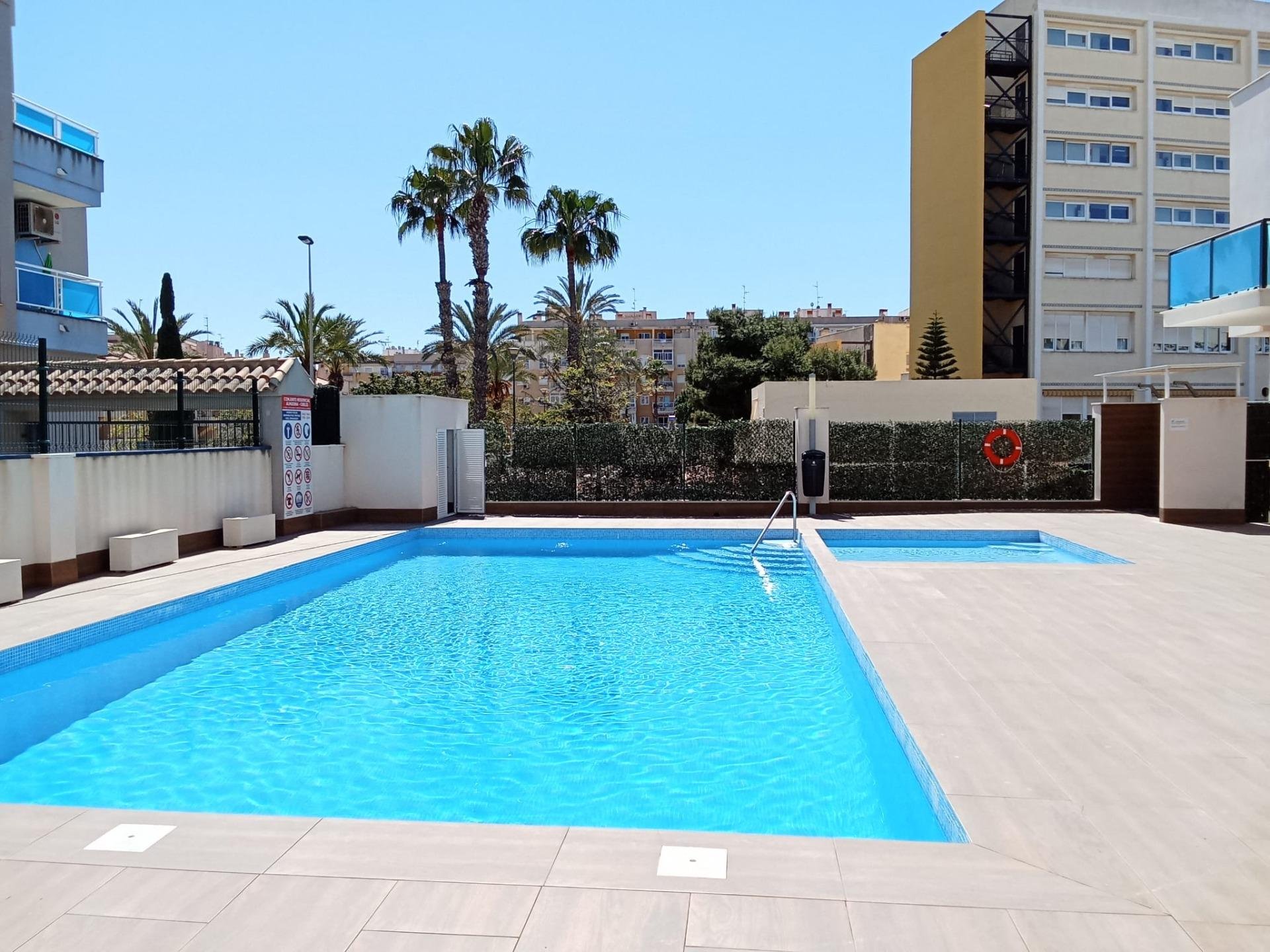 Appartamento a Torrevieja, Alicante, Spagna 1 camera da letto, 53 mq. N° 189067