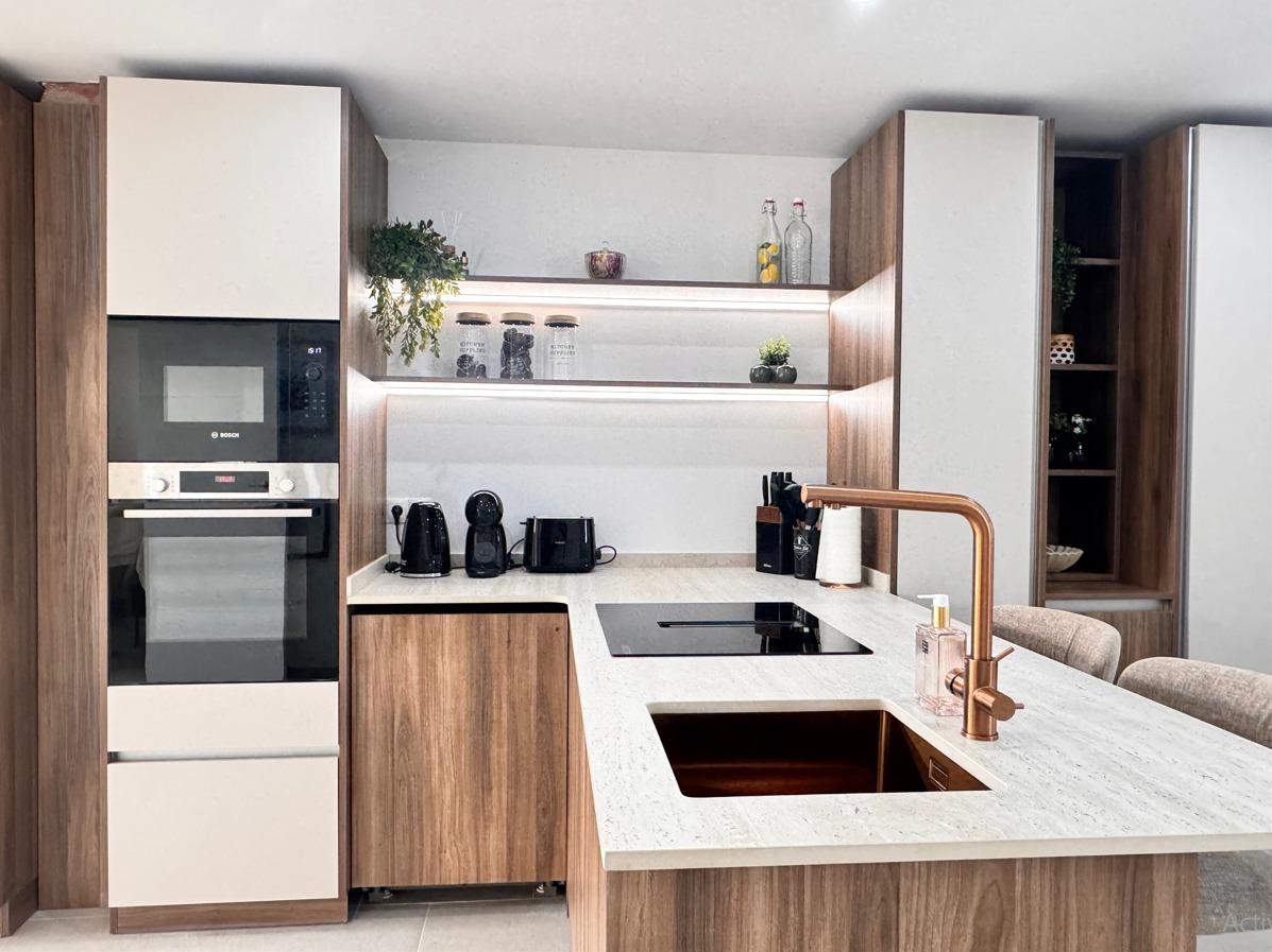 Apartamento en Torrevieja, Alicante, España 2 dormitorios, 89 m2 No. 189069