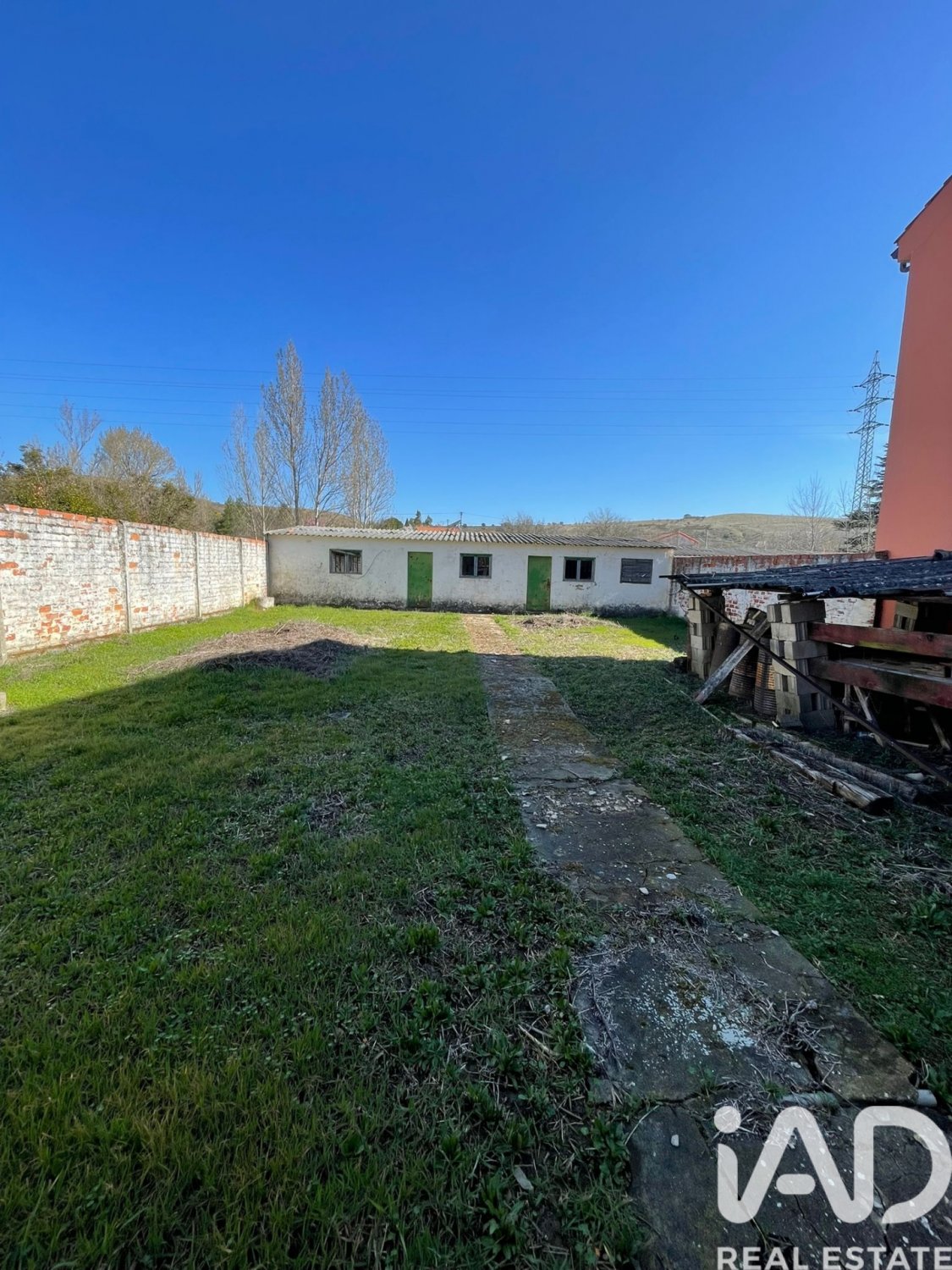Zemes gabals Santovenia de la Valdoncina, Leon, Spānijā 264 m2 Nr. 185073