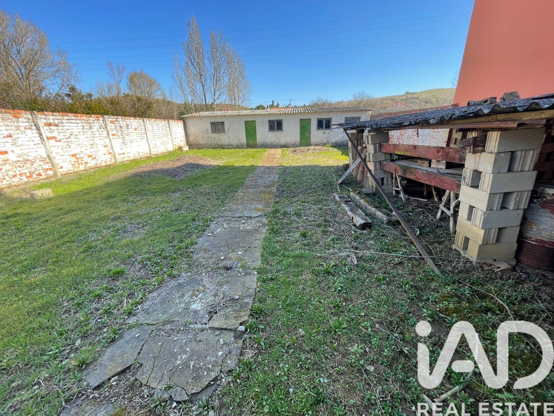 Zemes gabals Santovenia de la Valdoncina, Leon, Spānijā 264 m2 Nr. 185073