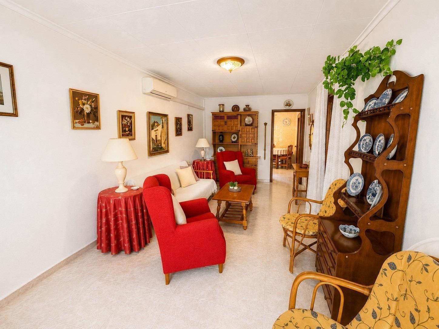 Bungalow en Torrevieja, Alicante, España 3 dormitorios, 52 m2 No. 195896
