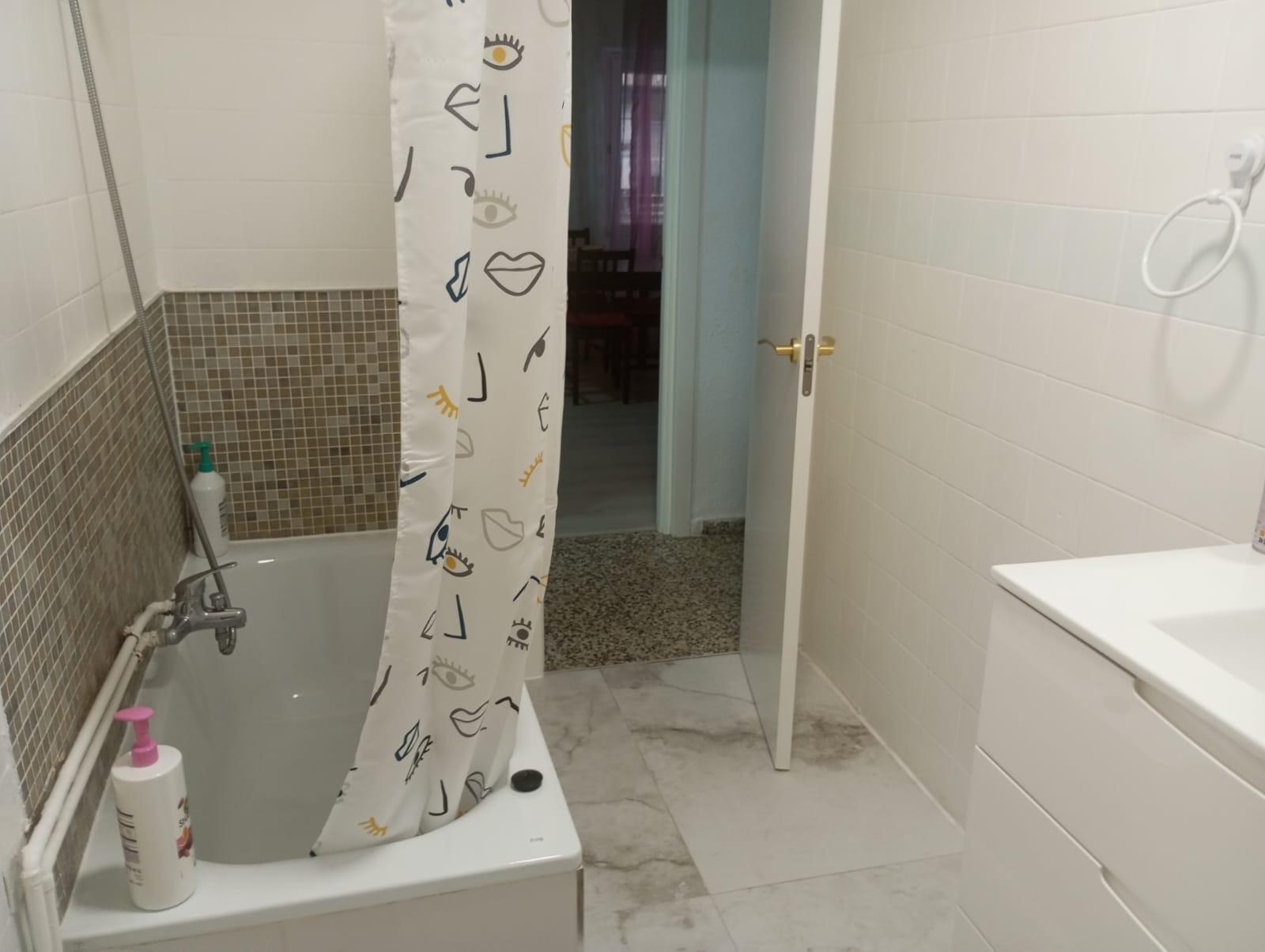 Apartment in Alicante, Spain 2 bedrooms, 137 sq.m. No. 195895