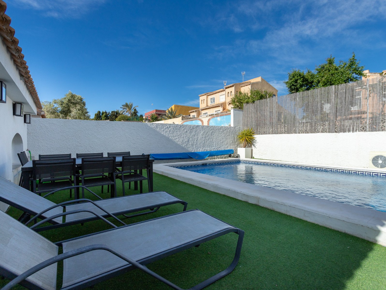 Villa à Los Balcones, Alicante, Espagne 4 chambres, 245 m2 No. 189144