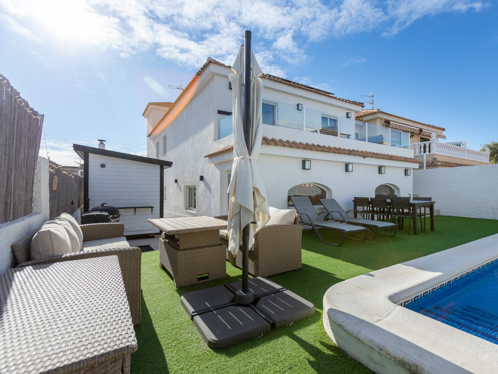 Villa à Los Balcones, Alicante, Espagne 4 chambres, 245 m2 No. 189144