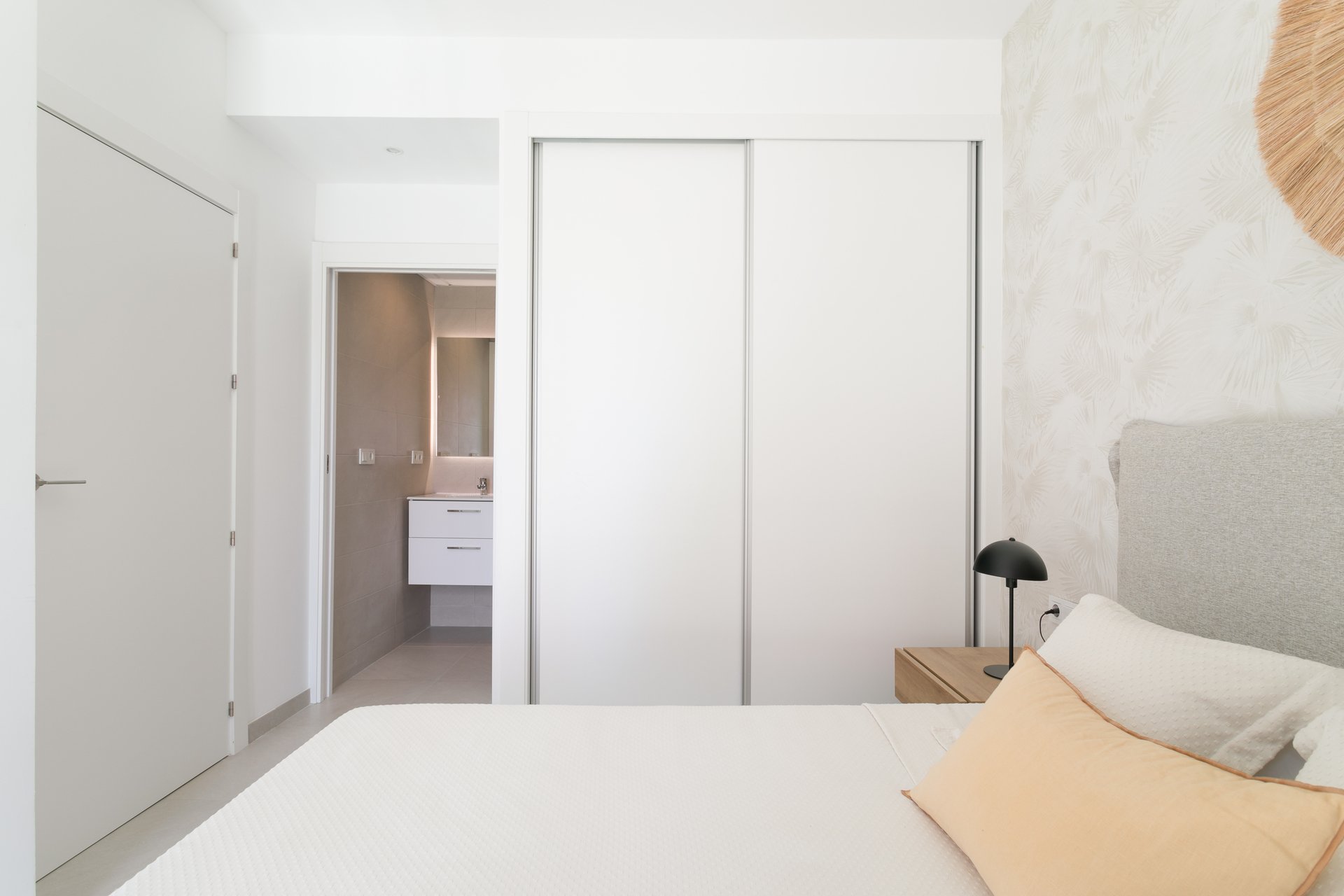 Apartment in Torrevieja, Alicante, Spain 2 bedrooms, 65 sq.m. No. 163347