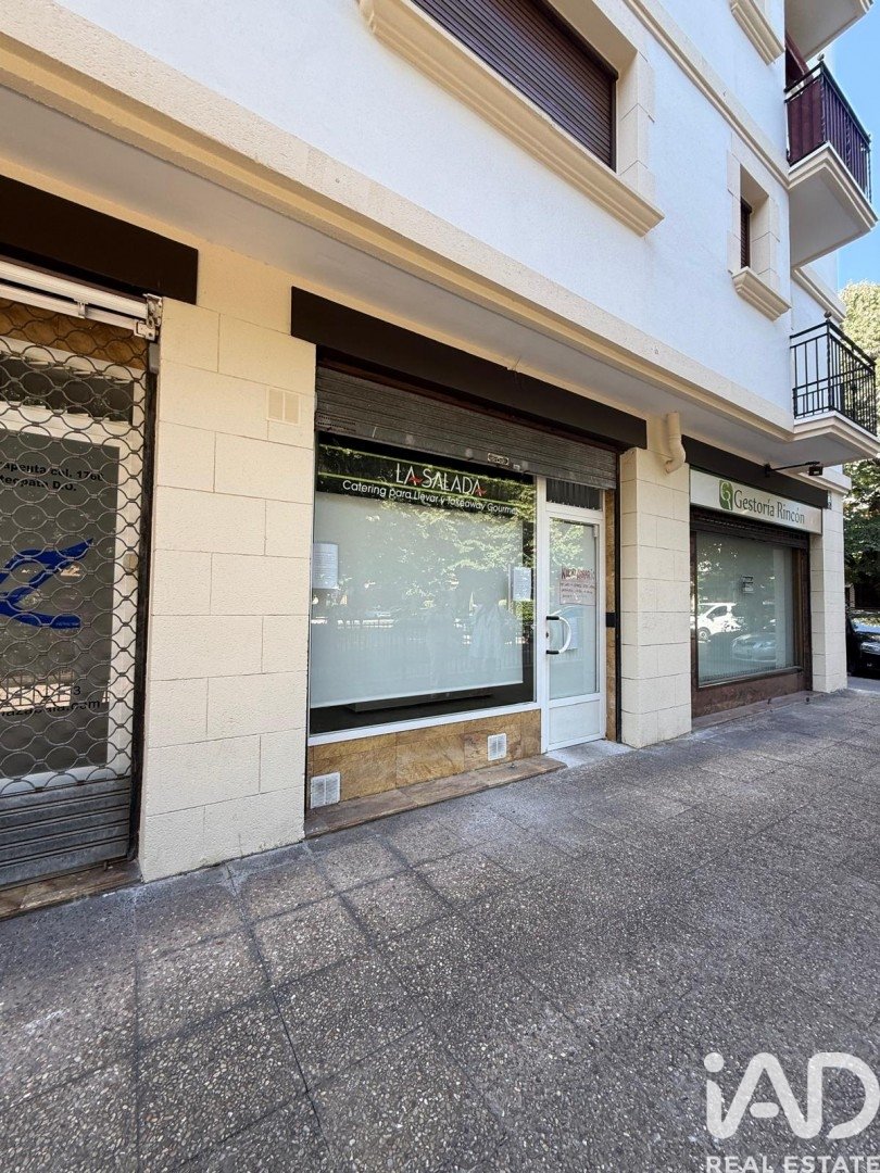 Commercial property in Getxo, Biscay, Spain 29 sq.m. No. 188504