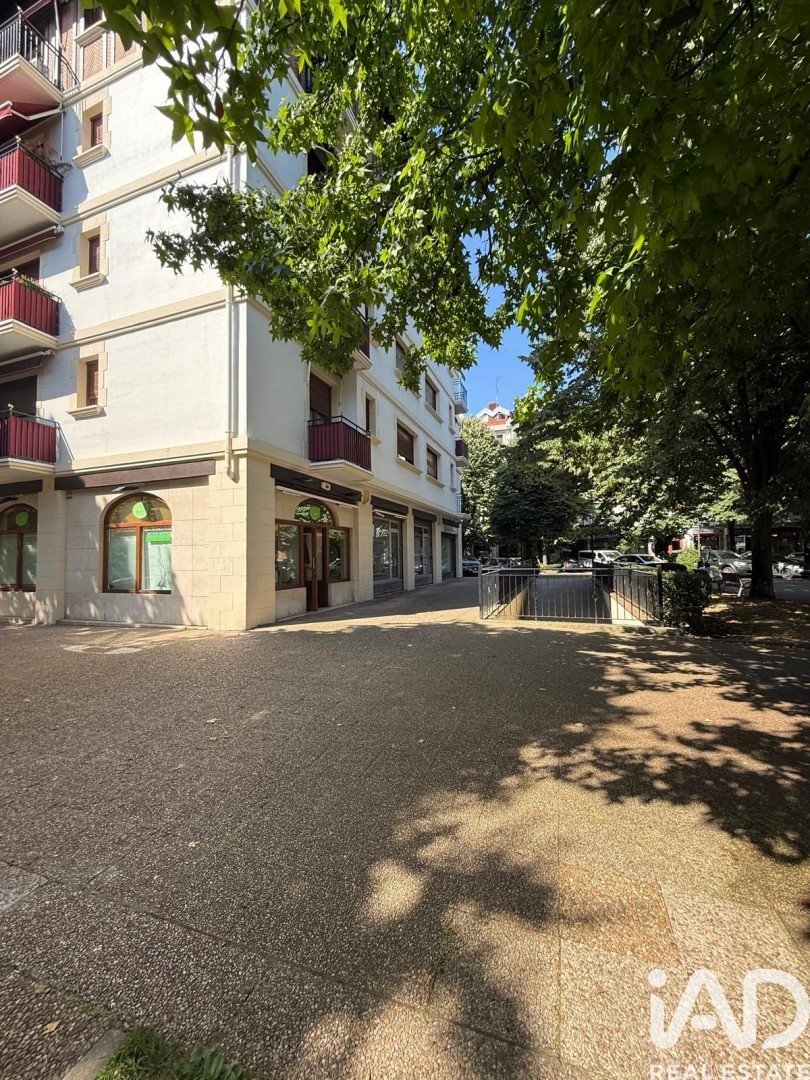 Commercial property in Getxo, Biscay, Spain 29 sq.m. No. 188504