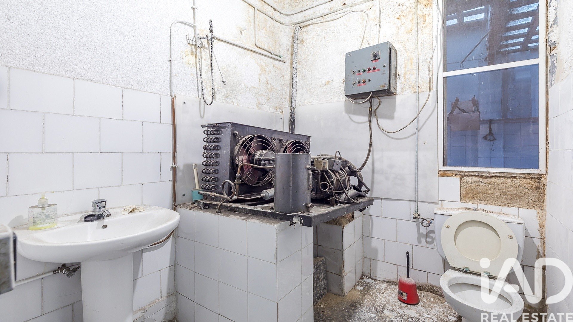Gewerbeimmobilien in Madrid, Spanien 1 Schlafzimmer, 128 m2 Nr. 188508