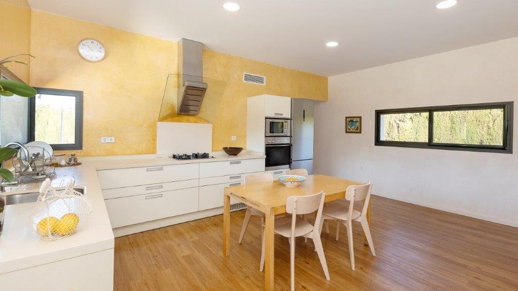 Villa i Sanlucar la Mayor, Seville, Spanien 5 sovrum, 450 kvm. Nr. 63681
