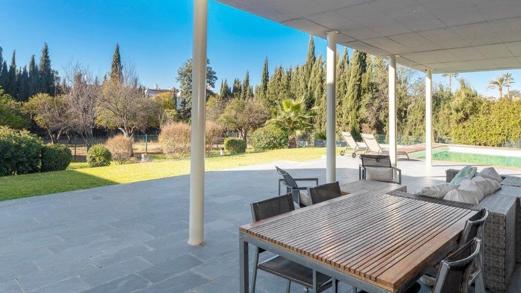Villa i Sanlucar la Mayor, Seville, Spanien 5 sovrum, 450 kvm. Nr. 63681