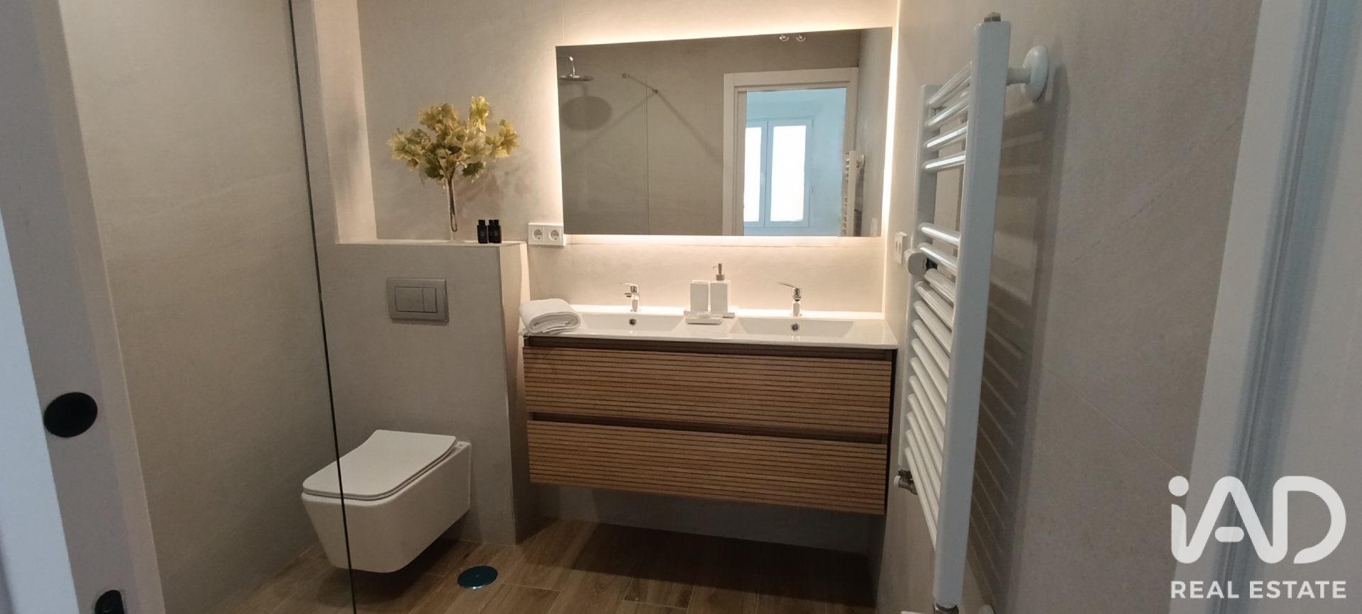 Huoneisto Madrid, Espanja 3 makuuhuonetta, 169 m2 No. 187607