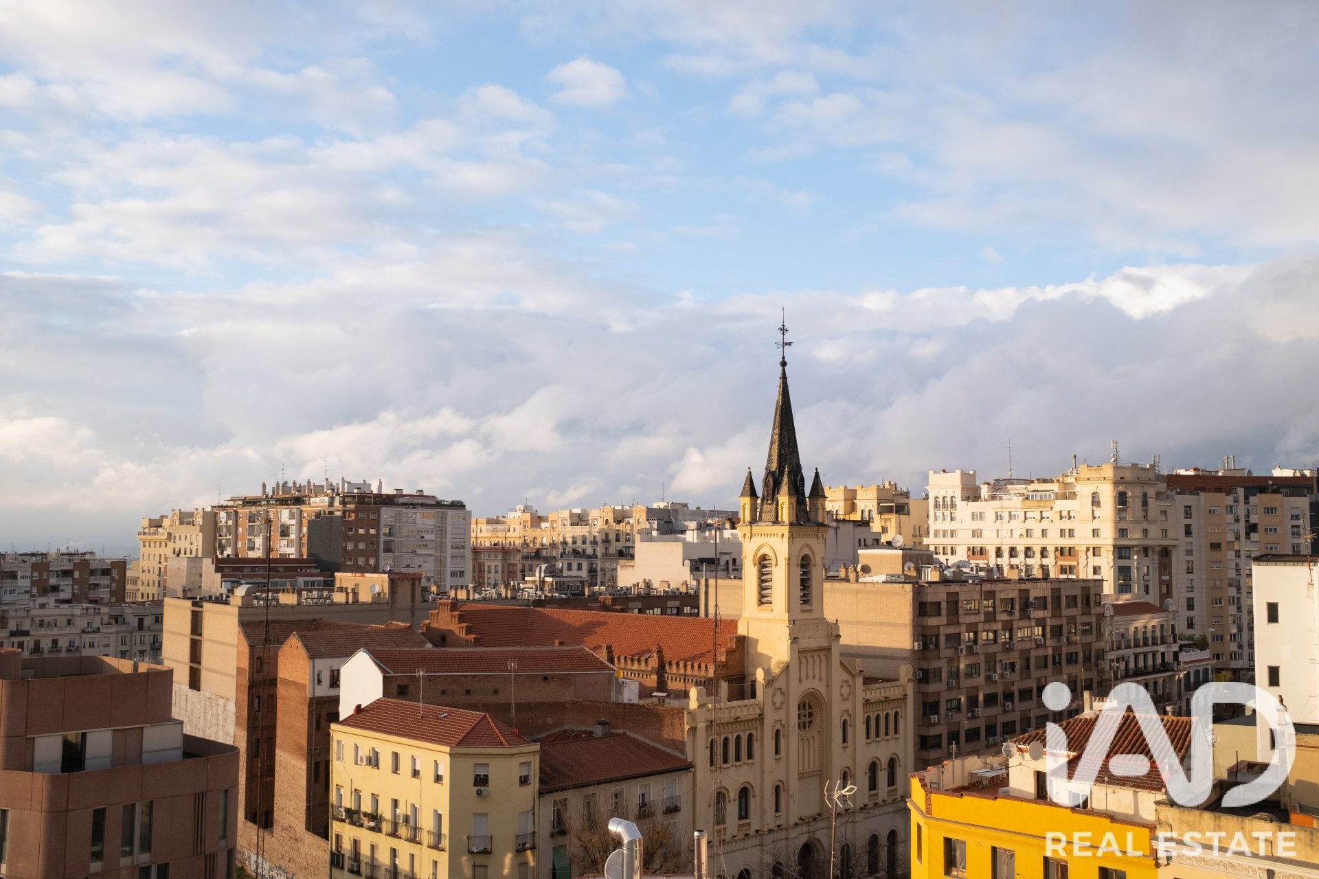 Penthouse w Madrid, Hiszpania 2 sypialnie, 130 mkw. nr 187604