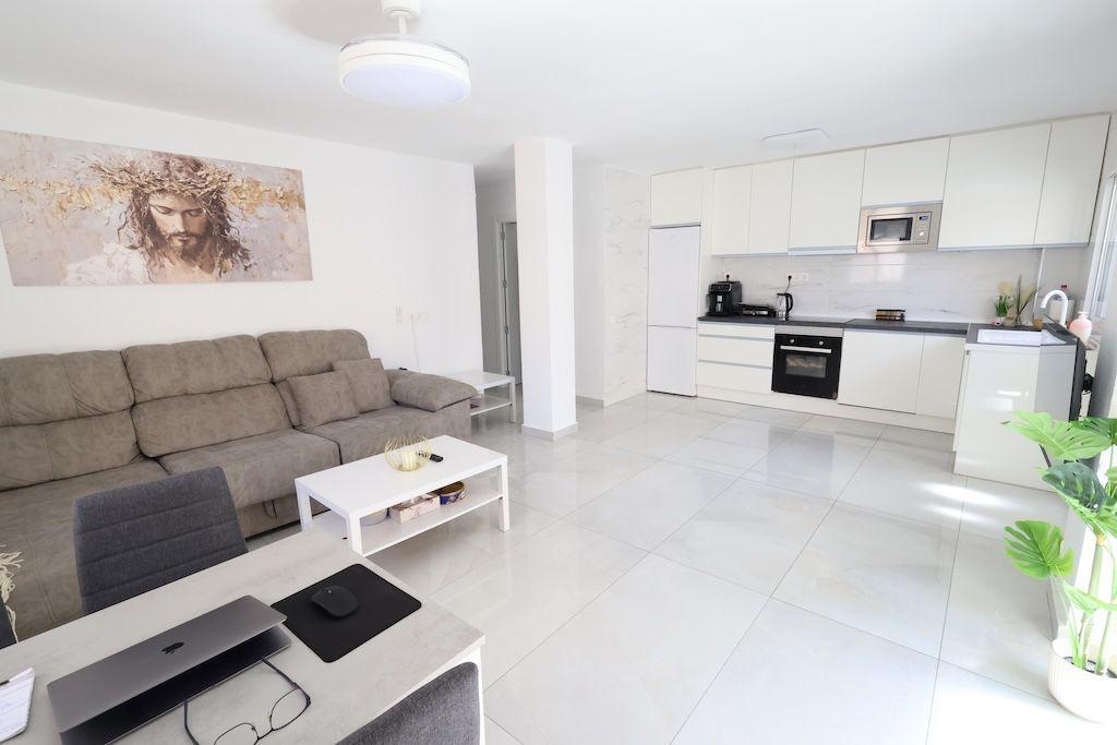 Lägenhet i Torrevieja, Alicante, Spanien 3 sovrum, 108 kvm. Nr. 167282
