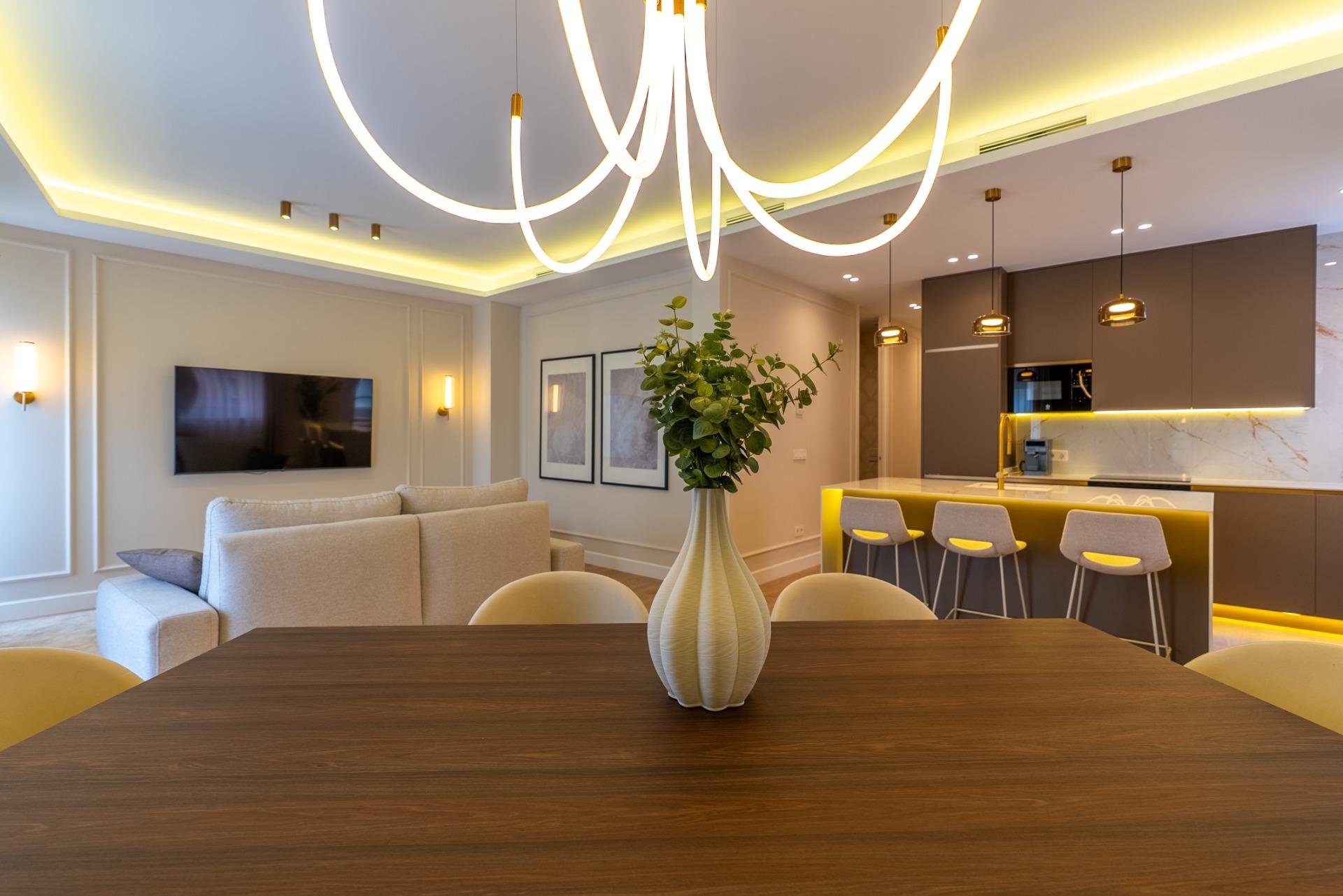 Huoneisto Madrid, Espanja 2 makuuhuonetta, 127 m2 No. 167278