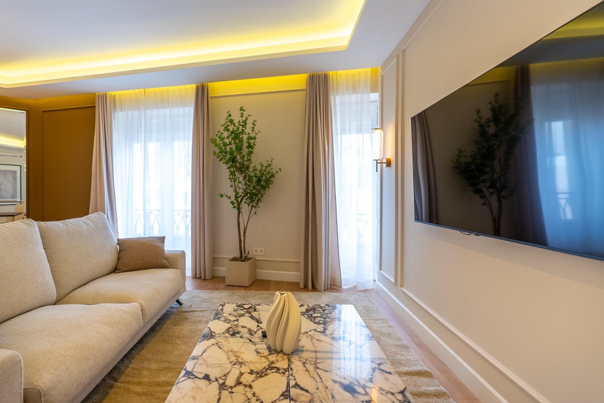 Huoneisto Madrid, Espanja 2 makuuhuonetta, 127 m2 No. 167278
