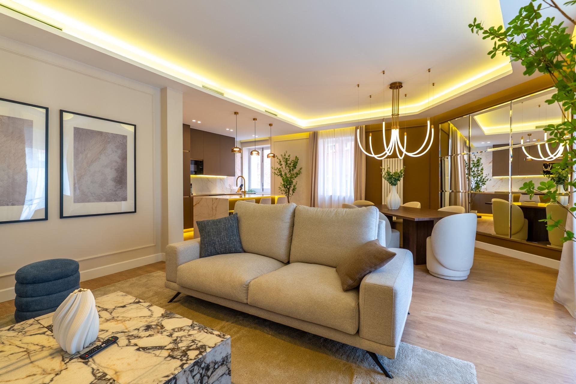Huoneisto Madrid, Espanja 2 makuuhuonetta, 127 m2 No. 167278