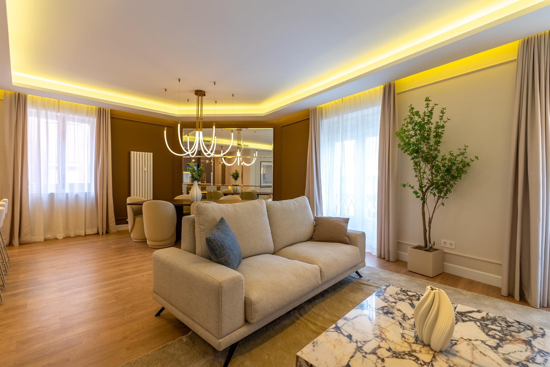 Huoneisto Madrid, Espanja 2 makuuhuonetta, 127 m2 No. 167278