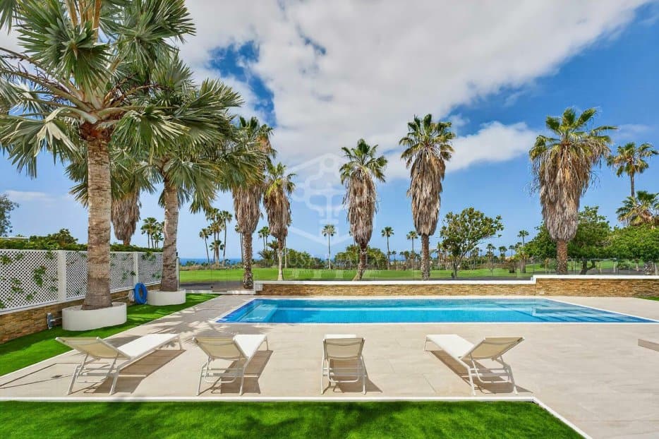 Huvila Adeje, Tenerife, Espanja 4 makuuhuonetta, 463 m2 No. 167679