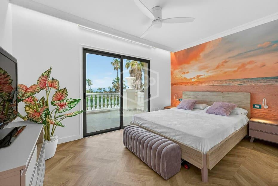 Huvila Adeje, Tenerife, Espanja 4 makuuhuonetta, 463 m2 No. 167679
