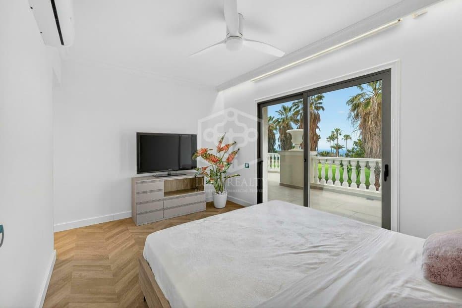 Huvila Adeje, Tenerife, Espanja 4 makuuhuonetta, 463 m2 No. 167679