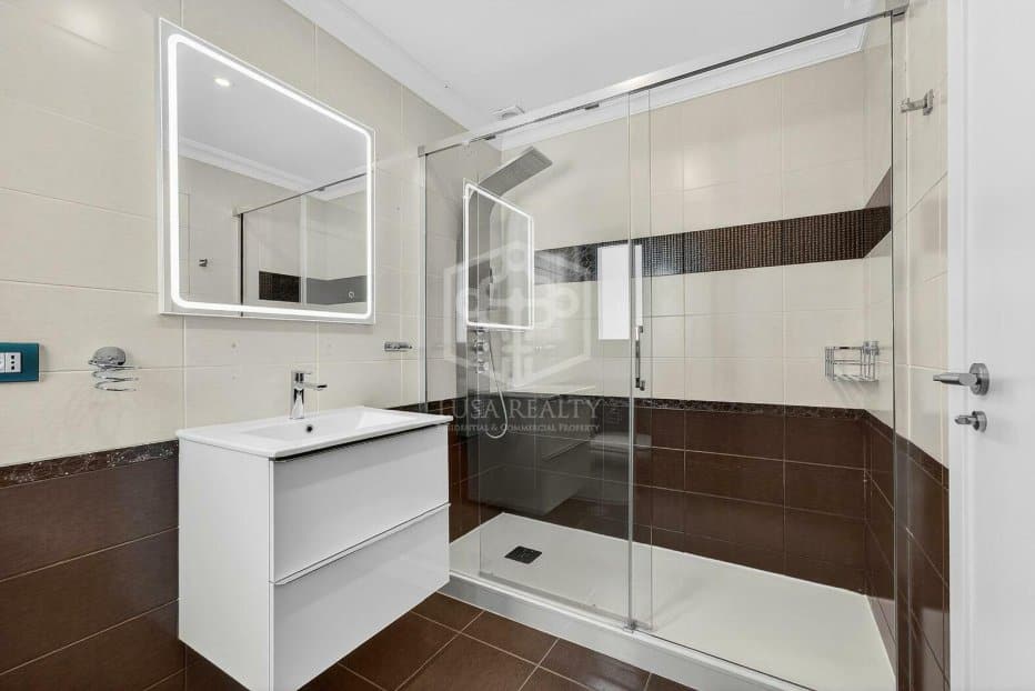 Huvila Adeje, Tenerife, Espanja 4 makuuhuonetta, 463 m2 No. 167679