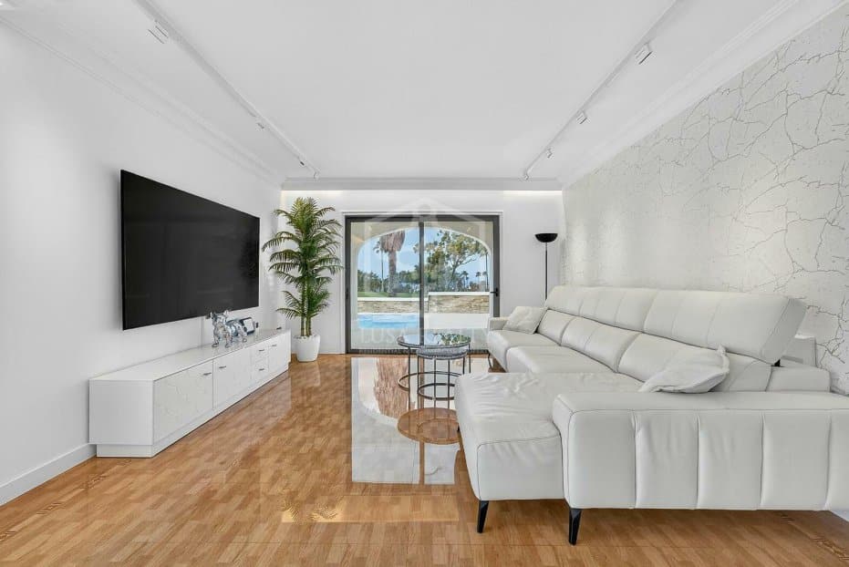 Huvila Adeje, Tenerife, Espanja 4 makuuhuonetta, 463 m2 No. 167679