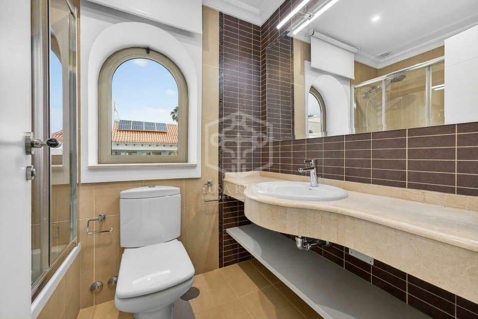 Huvila Adeje, Tenerife, Espanja 4 makuuhuonetta, 463 m2 No. 167679