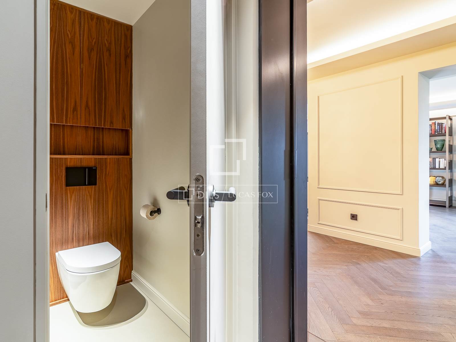 Apartment in Barcelona, Spain 3 bedrooms, 218 sq.m. No. 192590