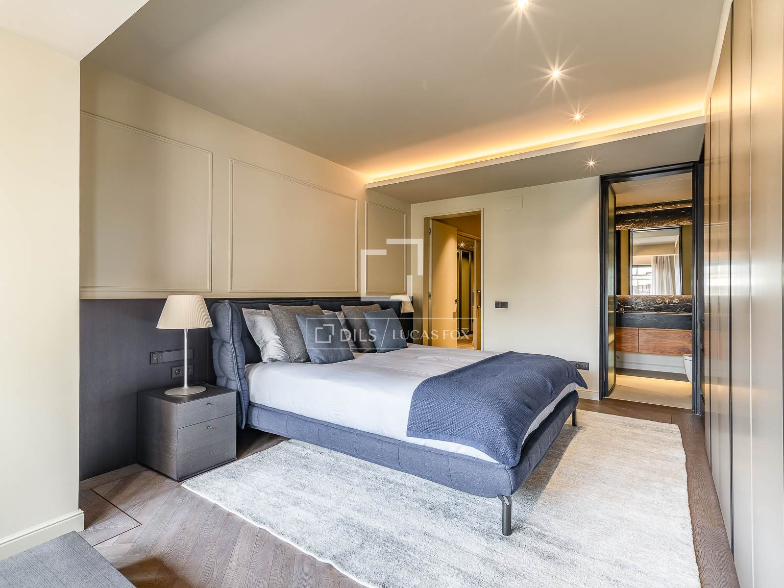 Apartment in Barcelona, Spain 3 bedrooms, 218 sq.m. No. 192590