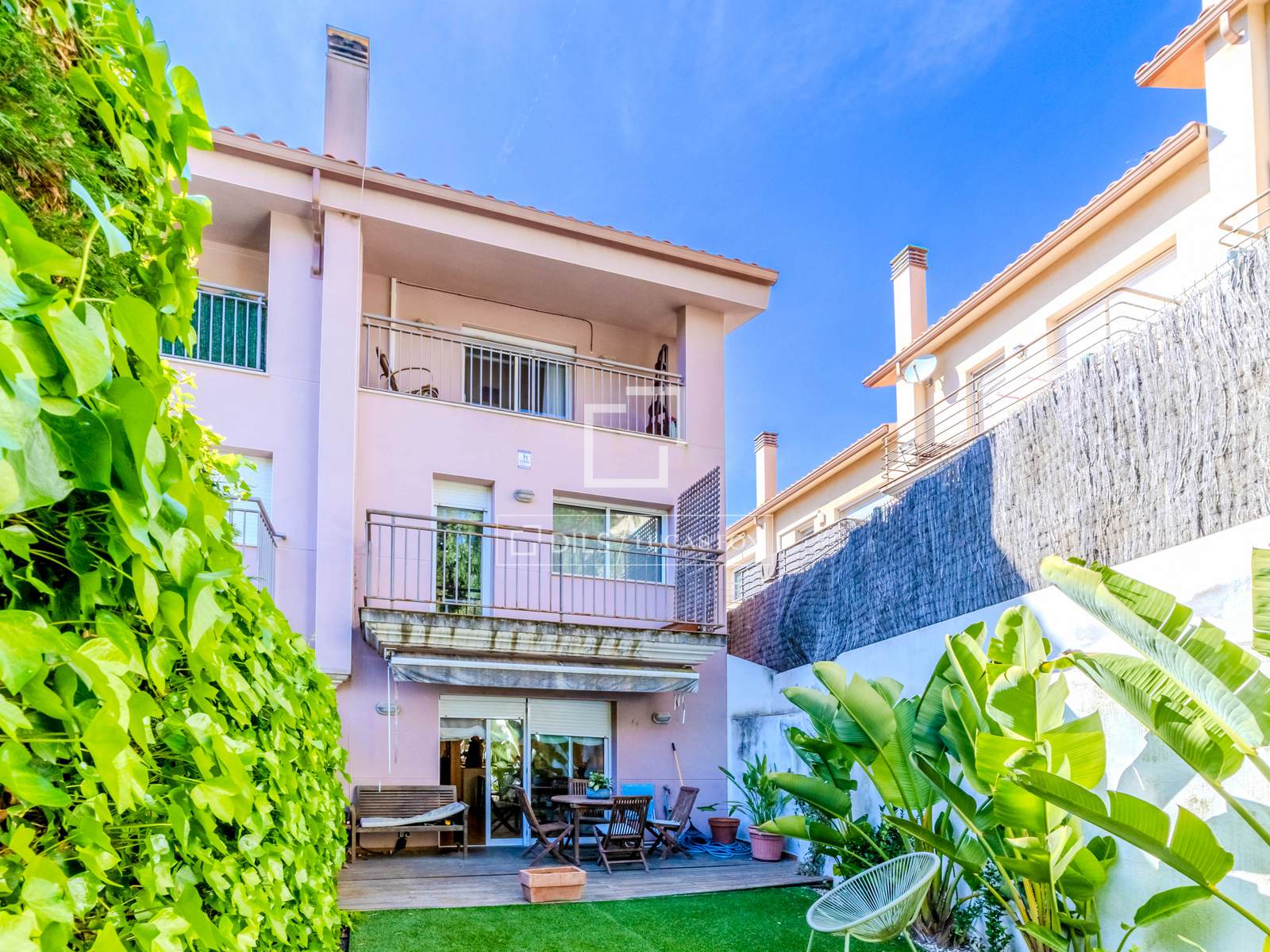 Villa i Sitges, Barcelona, Spanien 5 sovrum, 187 kvm. Nr. 192593
