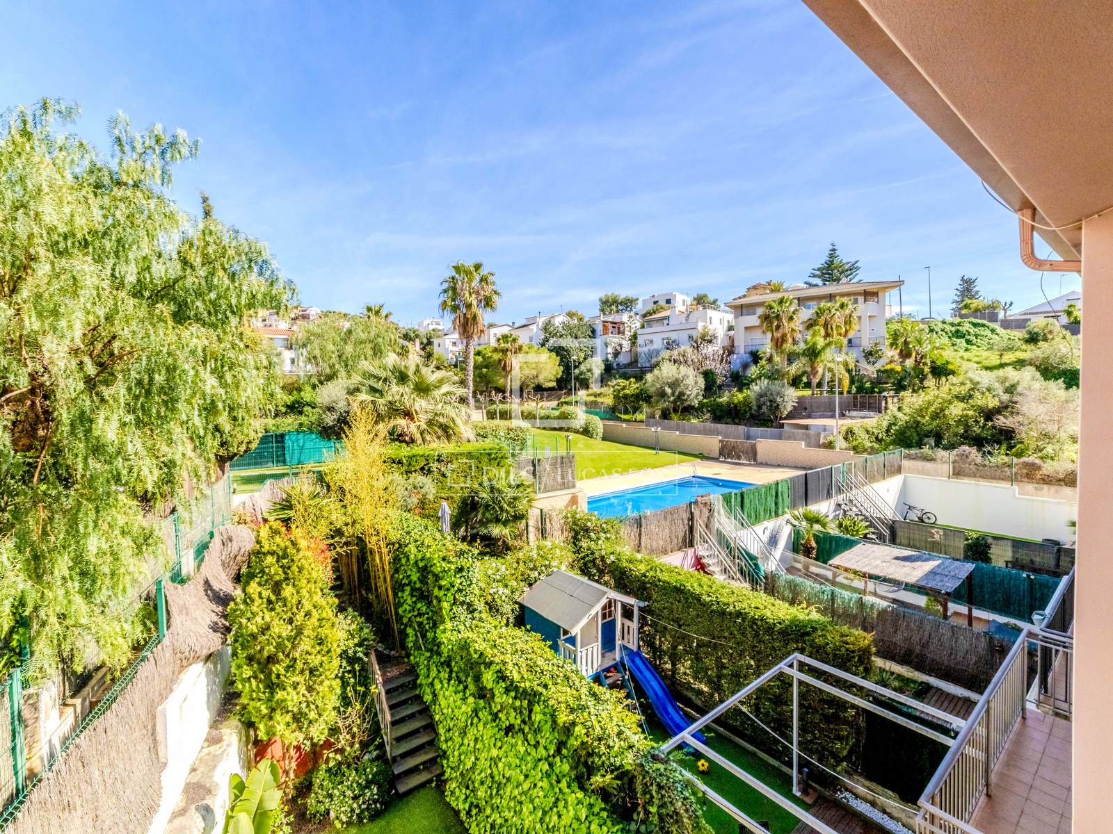 Villa i Sitges, Barcelona, Spanien 5 sovrum, 187 kvm. Nr. 192593