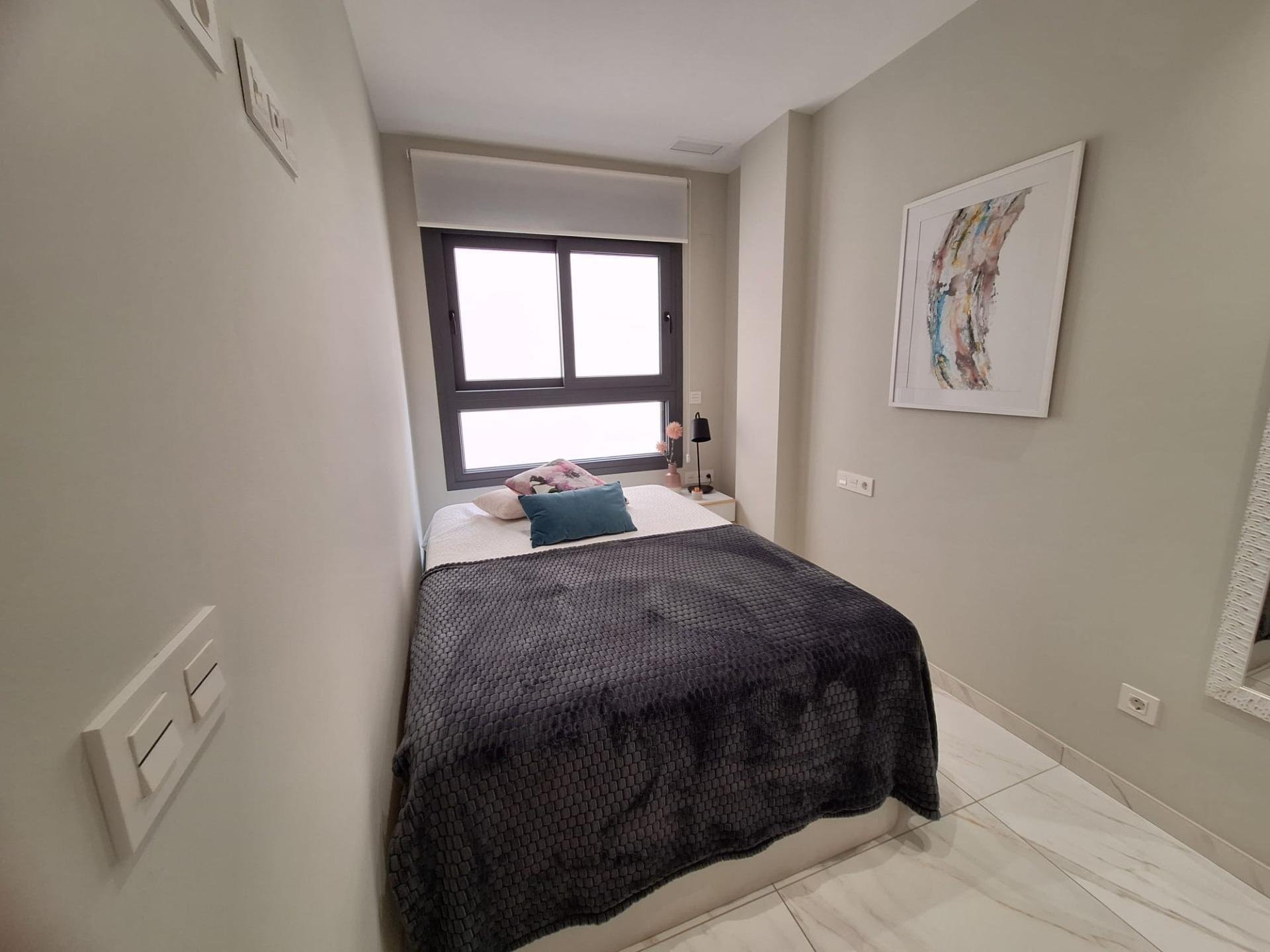 Apartamento en Torrevieja, Alicante, España 2 dormitorios, 77 m2 No. 113501