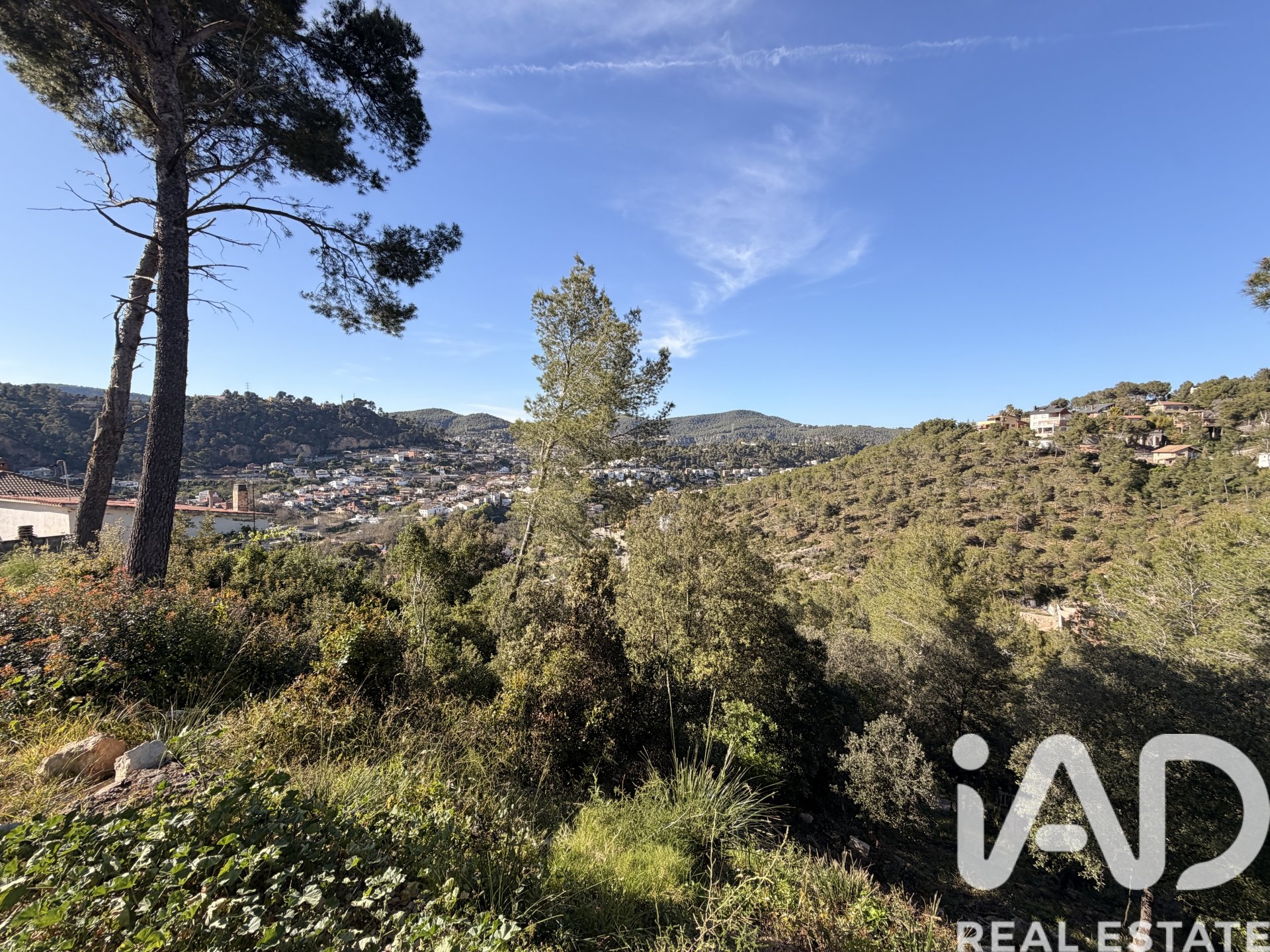 Zemes gabals Vallirana, Barcelona, Spānijā 587 m2 Nr. 184943