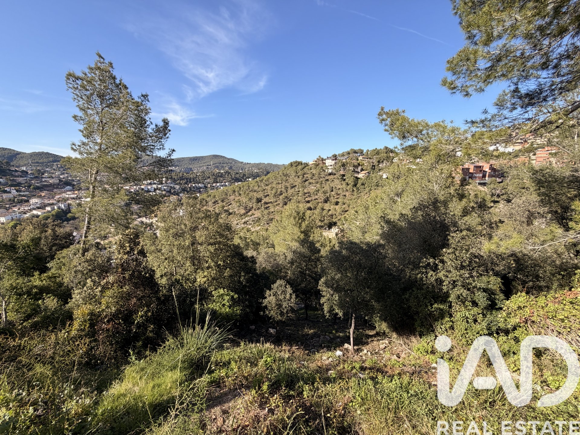 Zemes gabals Vallirana, Barcelona, Spānijā 587 m2 Nr. 184943