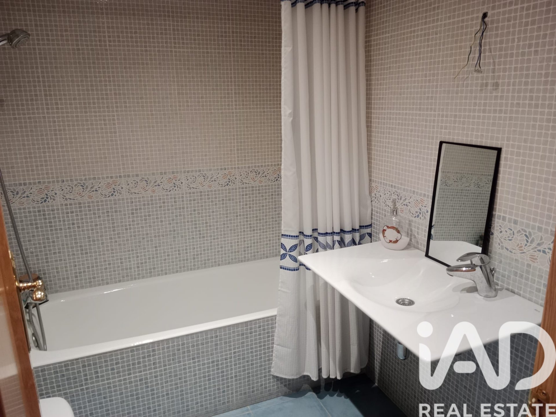 Penthouse in Zaragoza, Spain 5 bedrooms, 180 sq.m. No. 152668