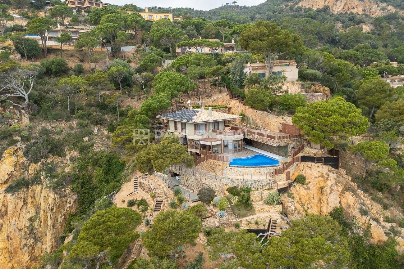Villa en Sant Feliu de Guíxols, Gerona, España 7 dormitorios,  No. 176668