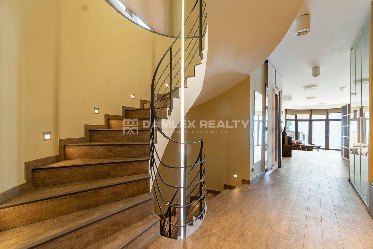 Villa en Sant Feliu de Guíxols, Gerona, España 7 dormitorios,  No. 176668