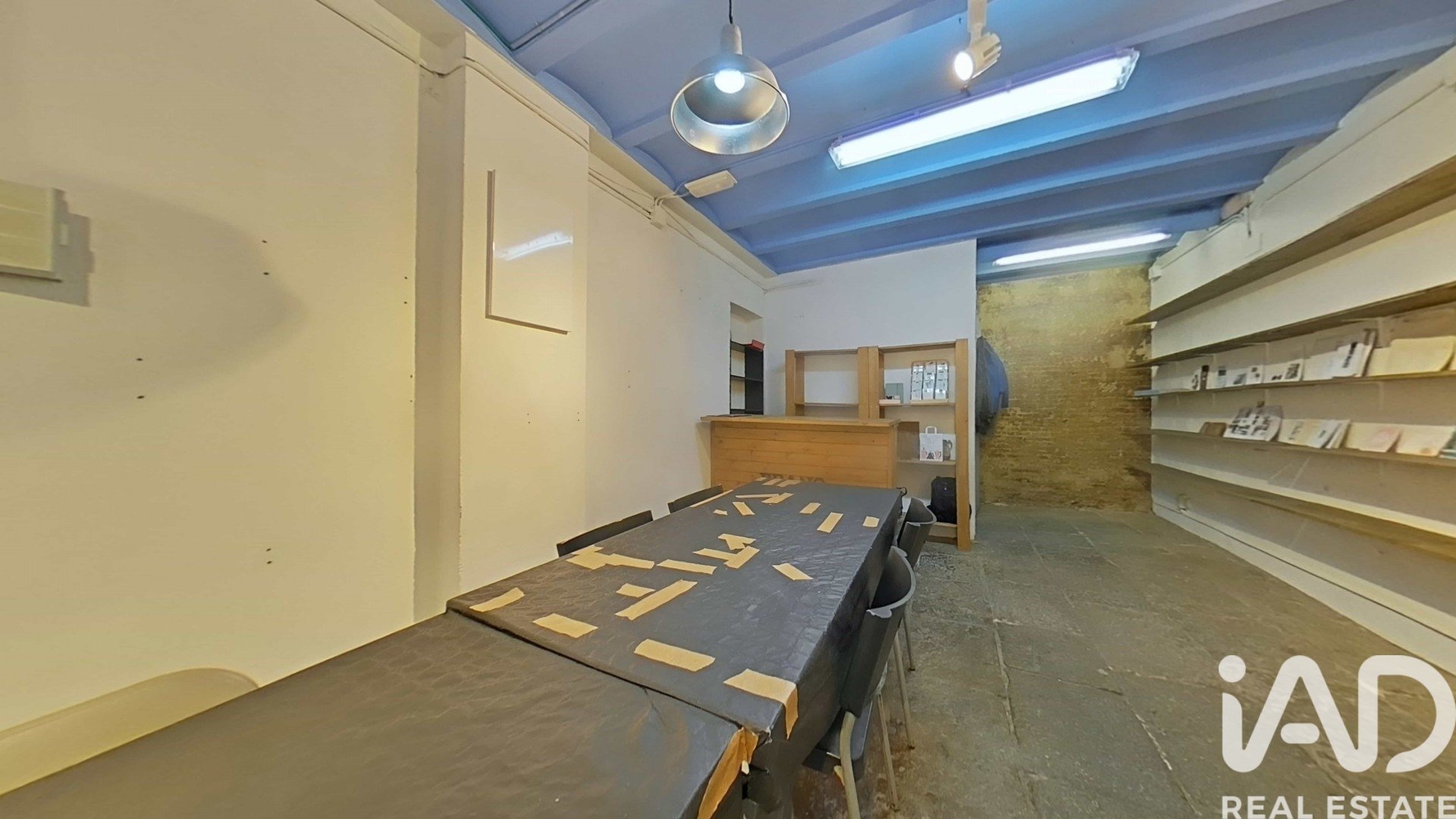 Commercial property à Barcelona, Espagne 83 m2 No. 172666