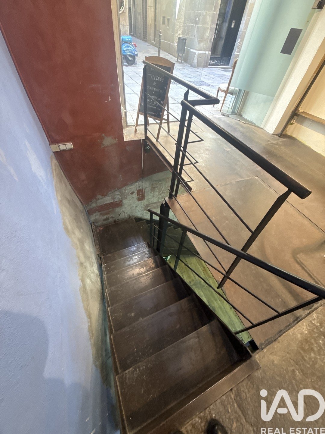 Commercial property à Barcelona, Espagne 83 m2 No. 172666