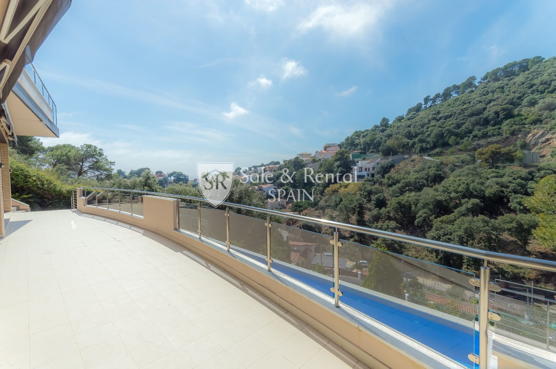 Māja Santa Susanna, Barcelona, Spānijā 6 istabas, 545 m2 Nr. 166445