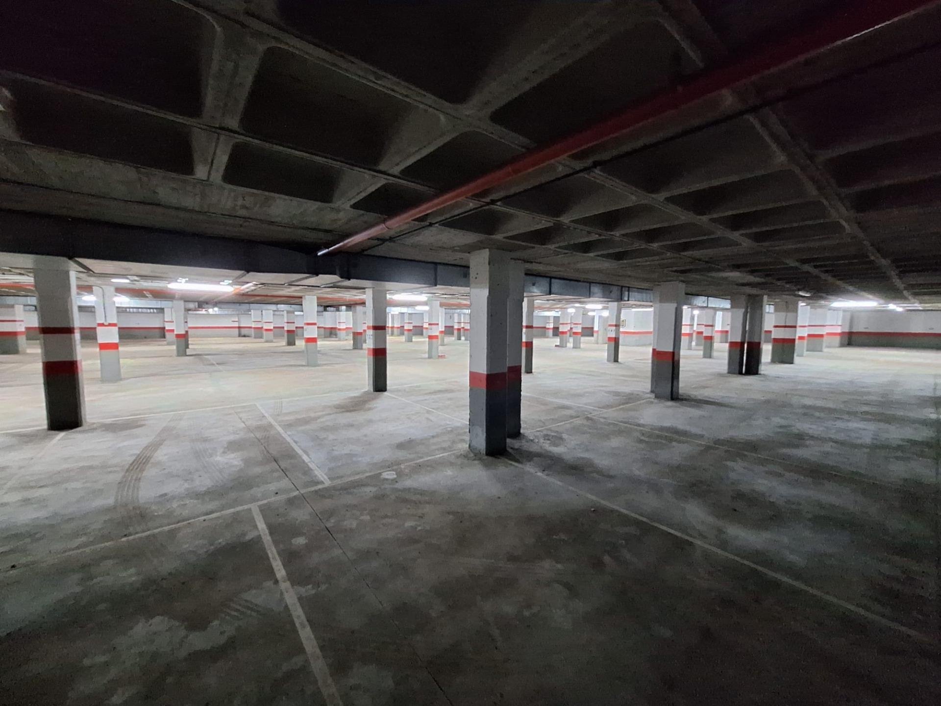 Parking in Oviedo, Asturias, Spain 12 sq.m. No. 182814