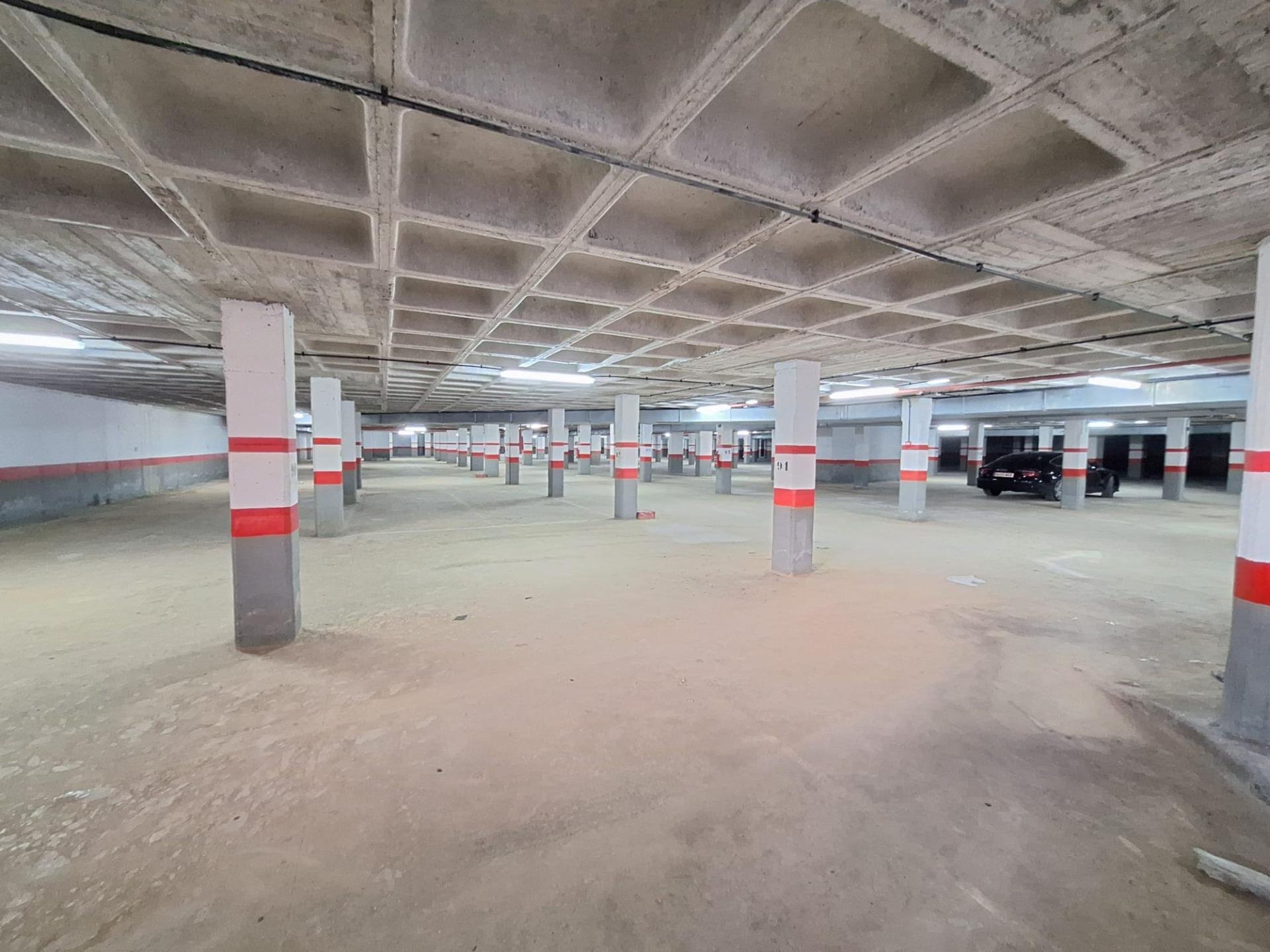 Parking in Oviedo, Asturias, Spain 12 sq.m. No. 182814