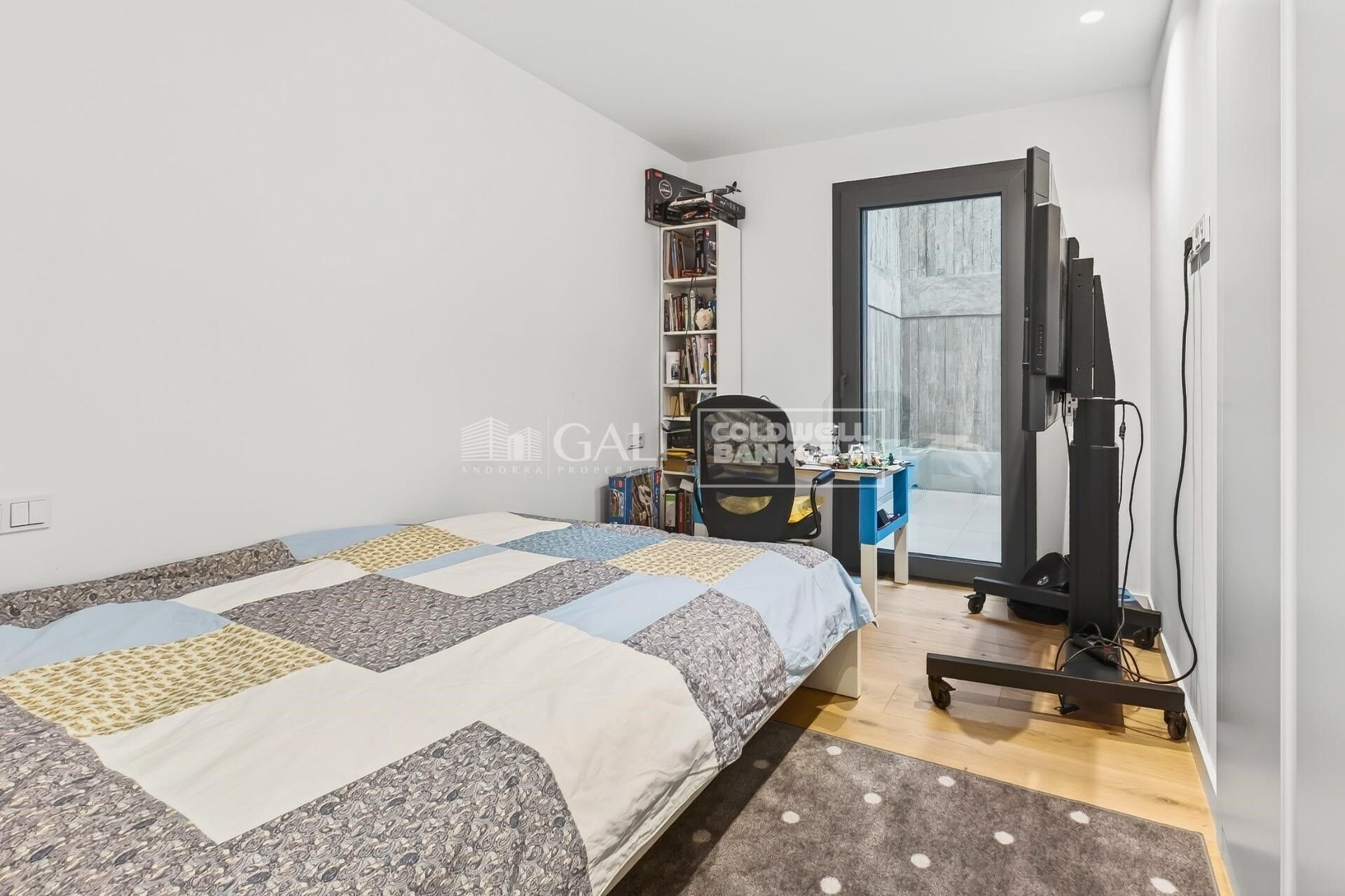 Apartamento en Principado De Andorra (Ninguna Poblacion Tiene C.P.), Lérida, España 4 dormitorios, 212 m2 No. 178551