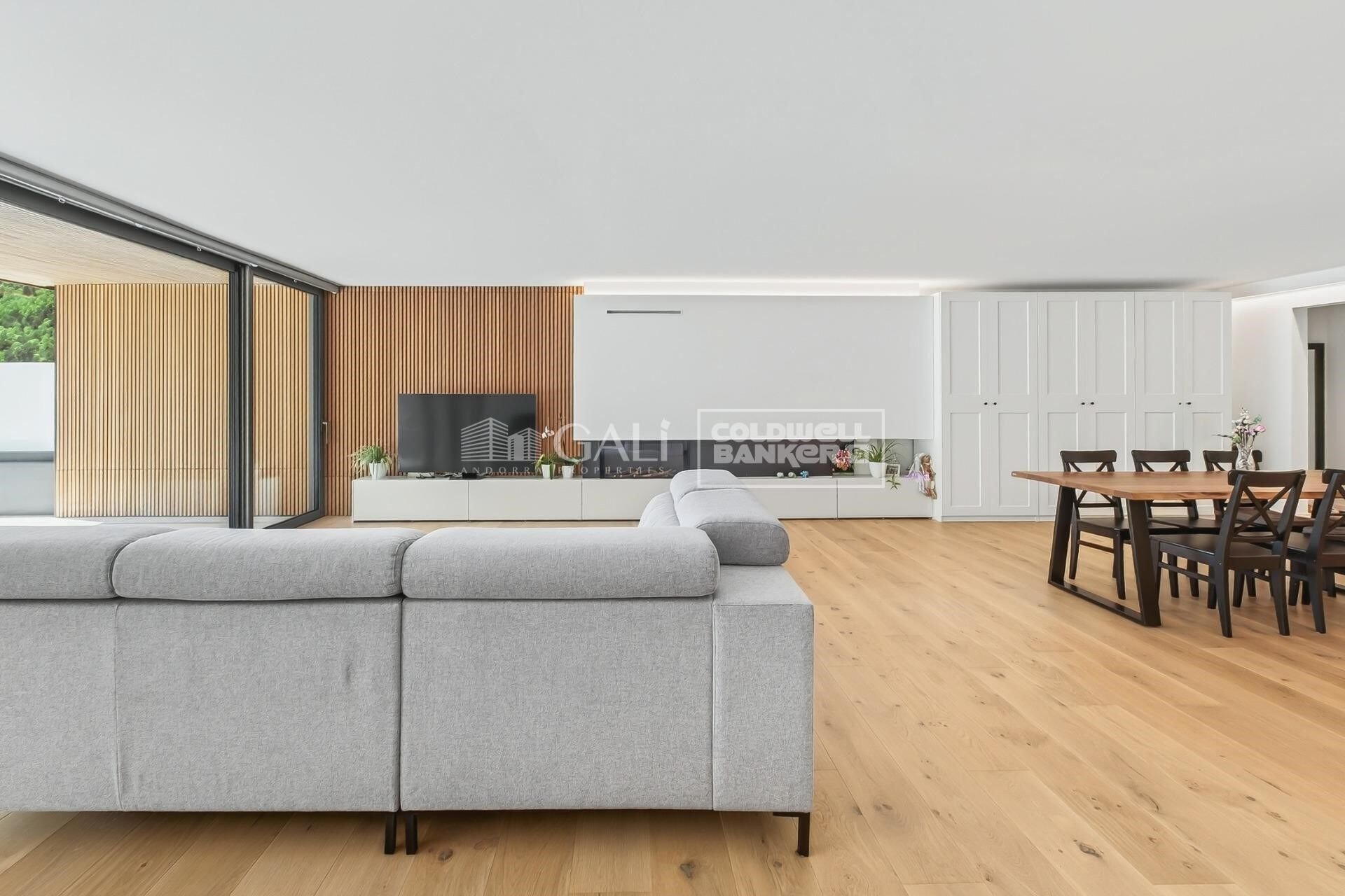 Apartamento en Principado De Andorra (Ninguna Poblacion Tiene C.P.), Lérida, España 4 dormitorios, 212 m2 No. 178551