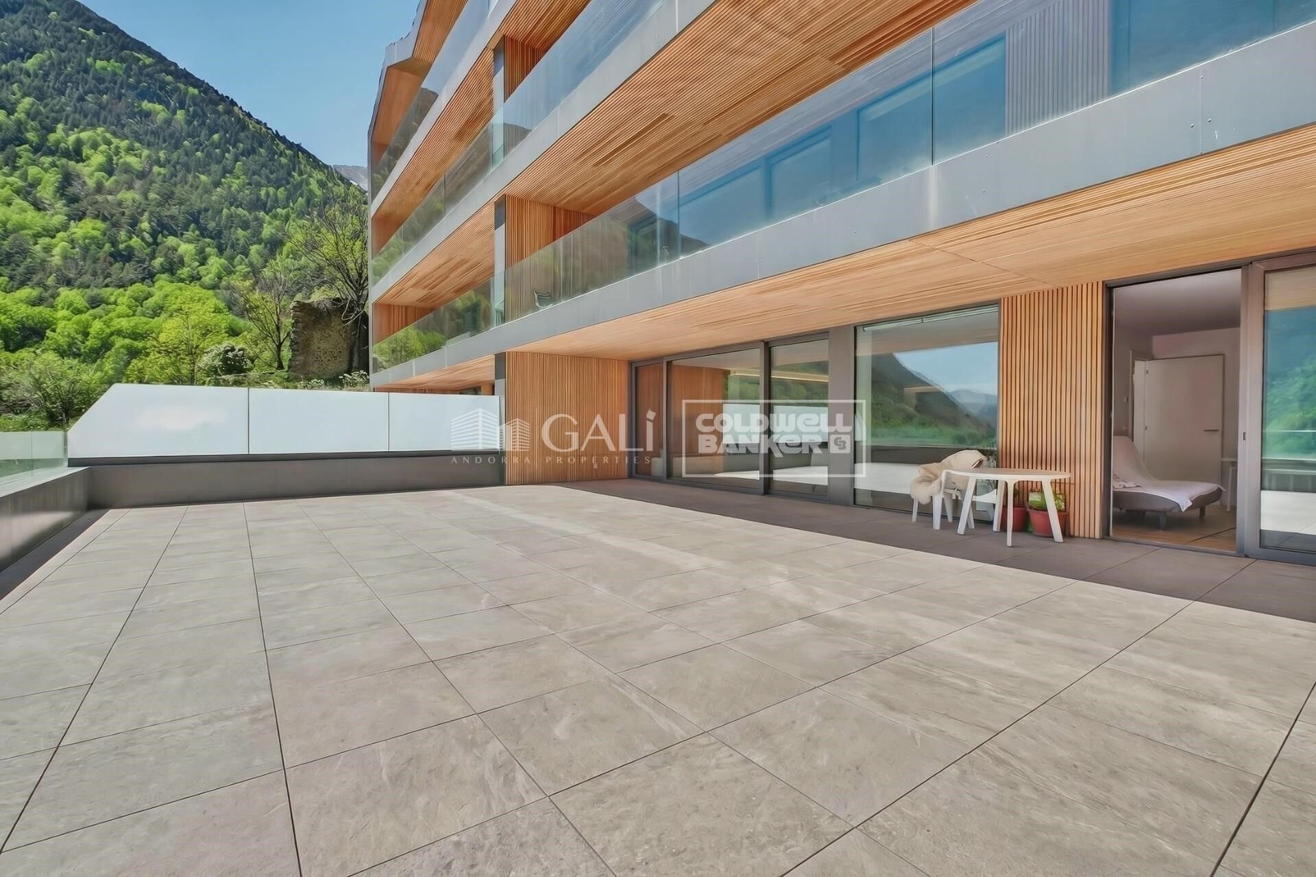 Apartamento en Principado De Andorra (Ninguna Poblacion Tiene C.P.), Lérida, España 4 dormitorios, 212 m2 No. 178551