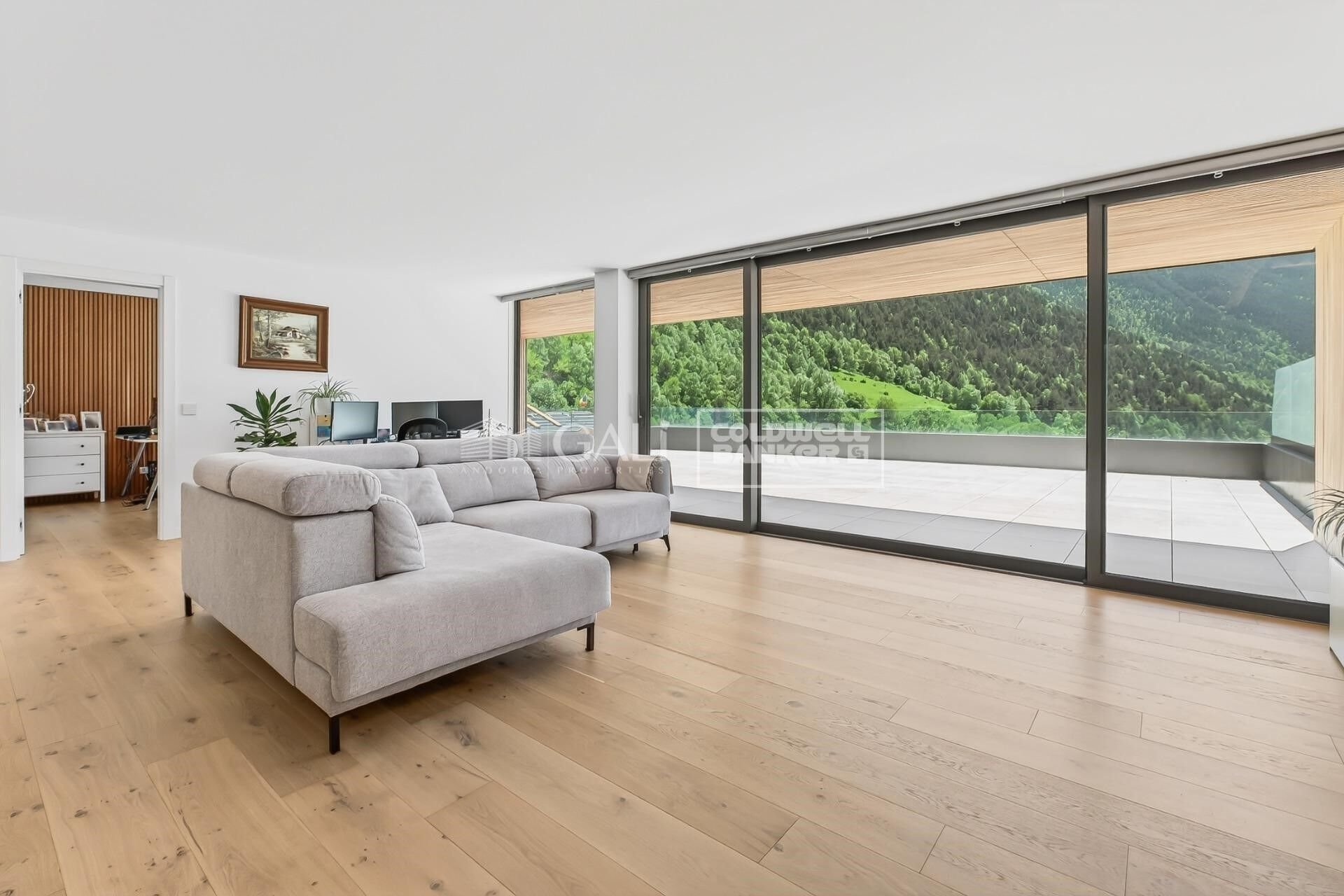 Apartamento en Principado De Andorra (Ninguna Poblacion Tiene C.P.), Lérida, España 4 dormitorios, 212 m2 No. 178551