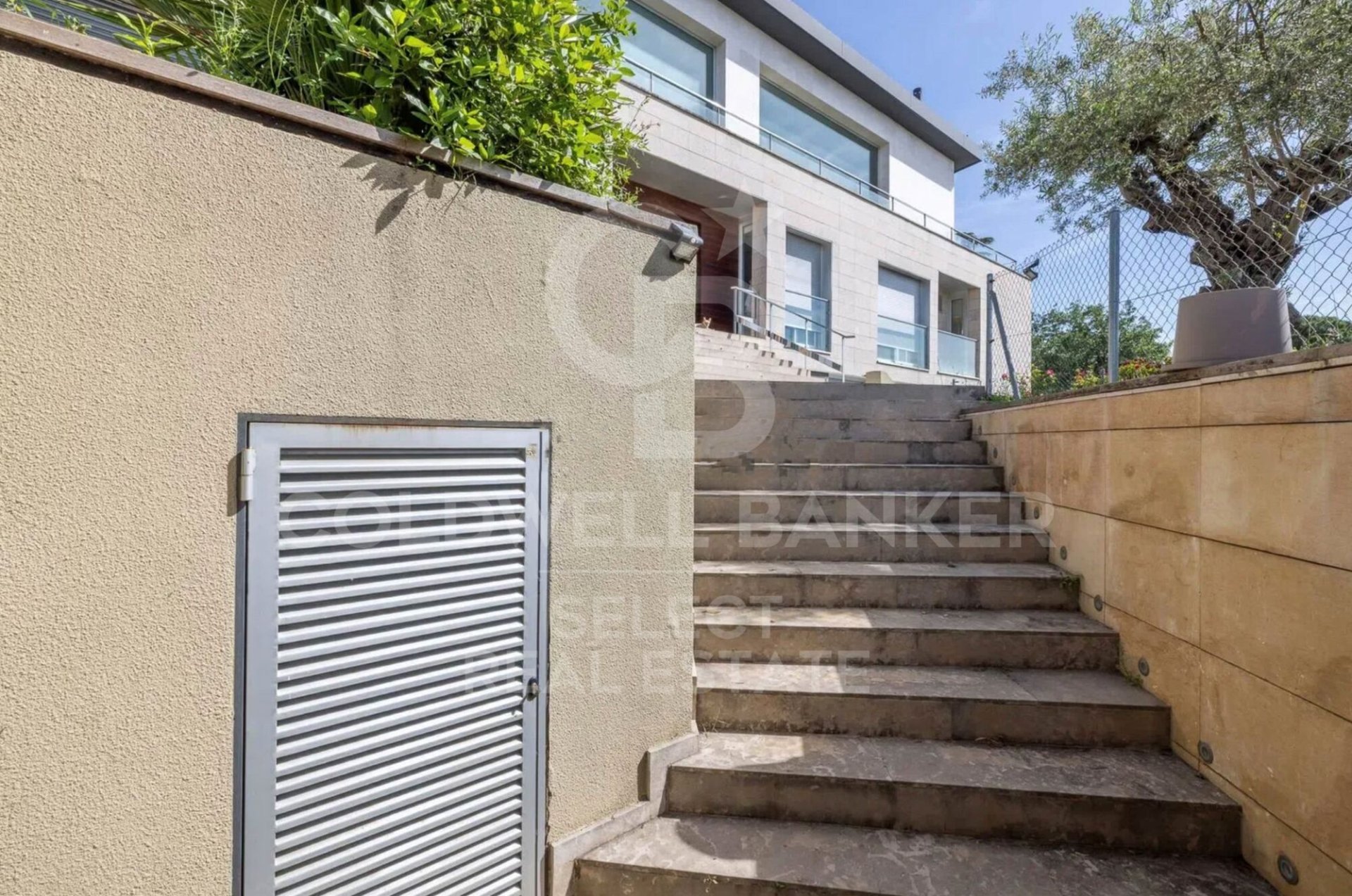 Villa i Cerdanyola Del Valles, Barcelona, Spanien 5 sovrum, 726 kvm. Nr. 178557