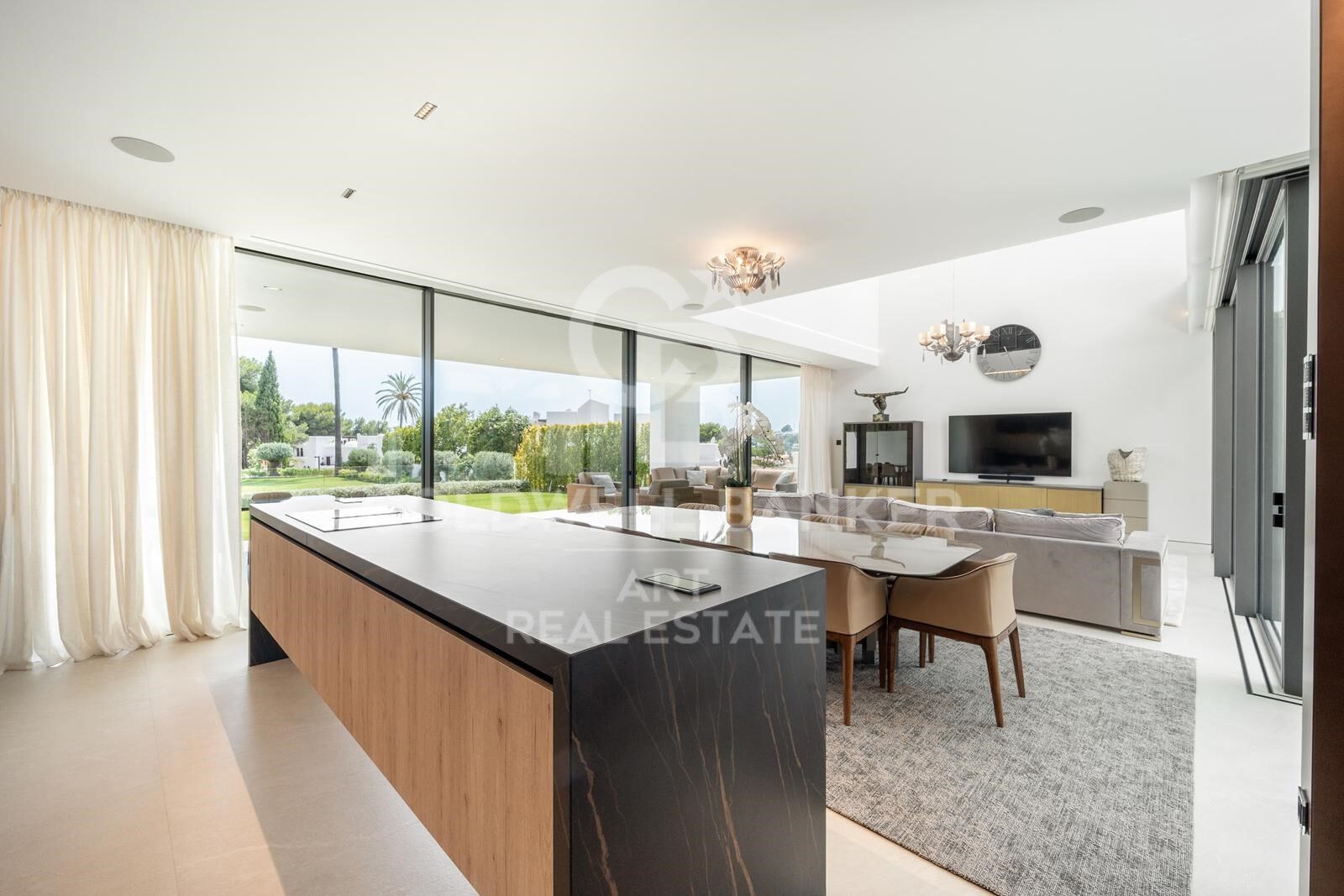 Villa Marbella, Malaga, Spānijā 4 istabas, 606 m2 Nr. 158192