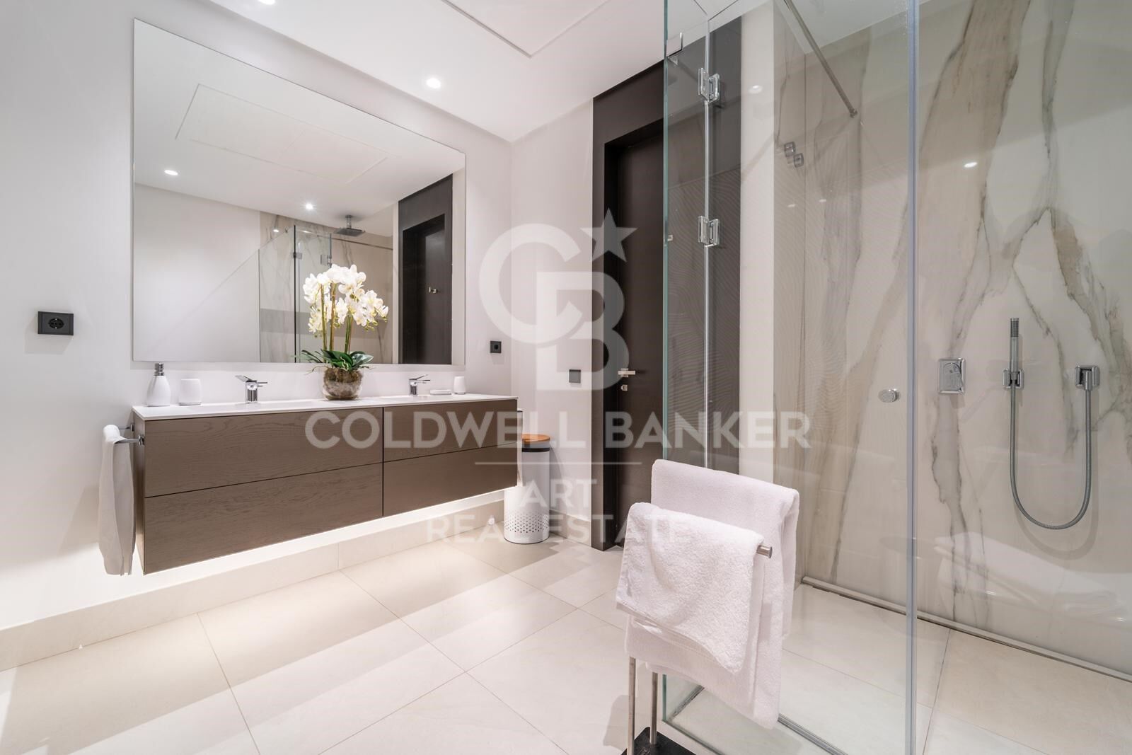 Penthouse in Marbella, Malaga, Spain 3 bedrooms, 586 sq.m. No. 158194